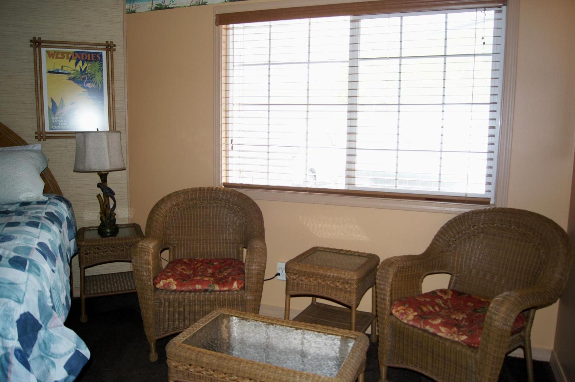 Standard King Room