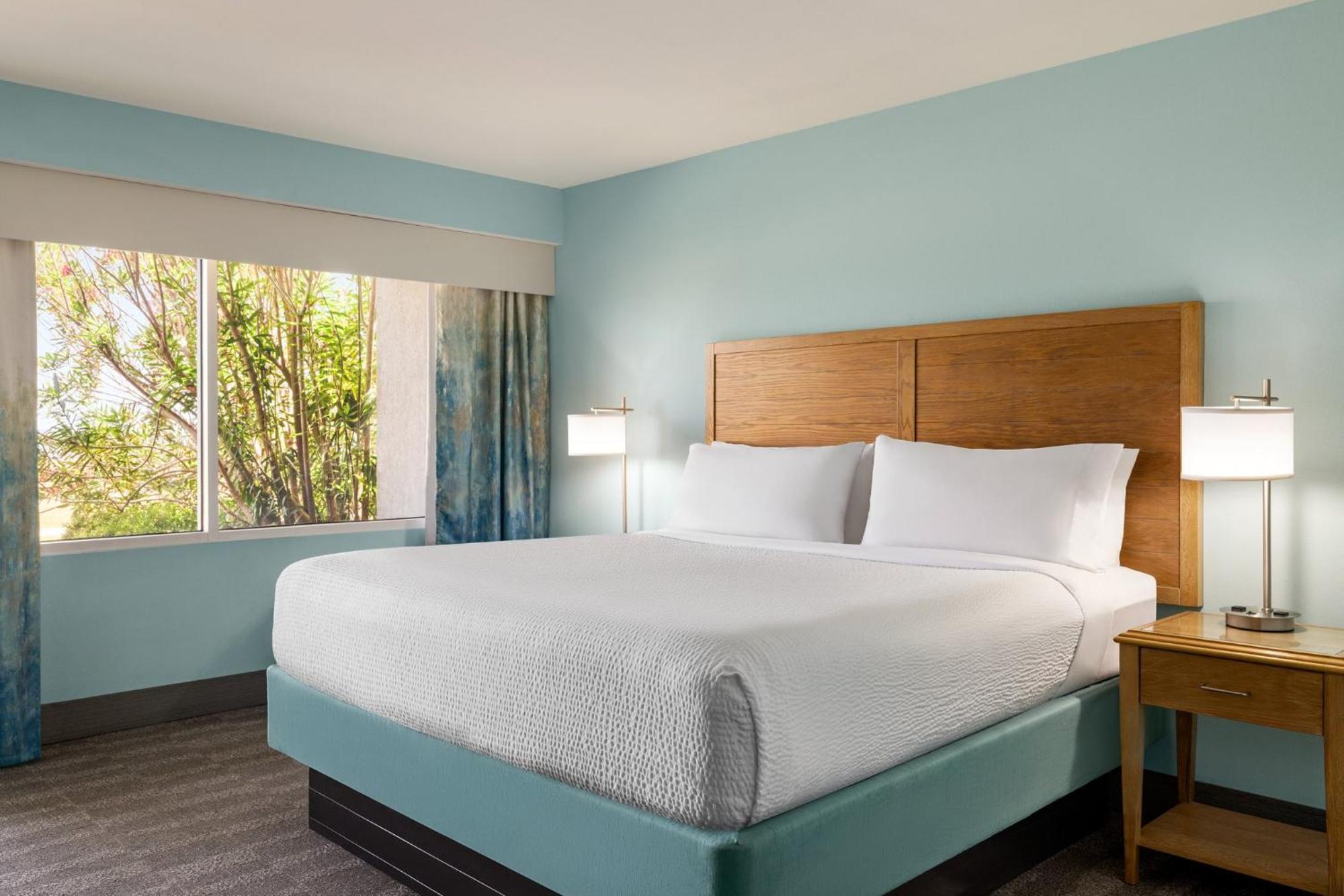 Leisure King Room,1706350374:JPEG