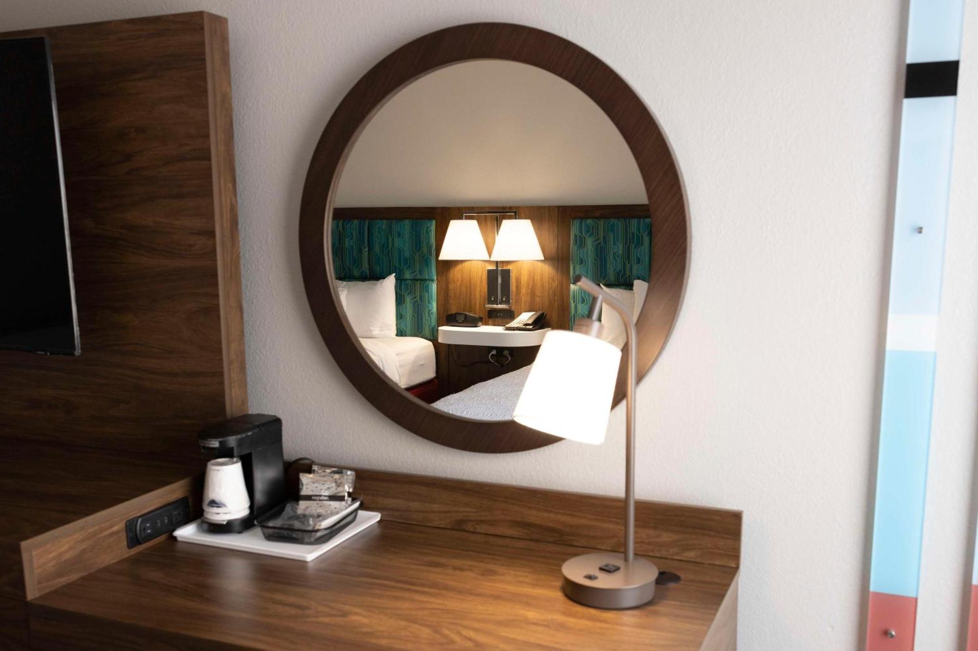 Double Room with Two Double Beds - Non-Smoking