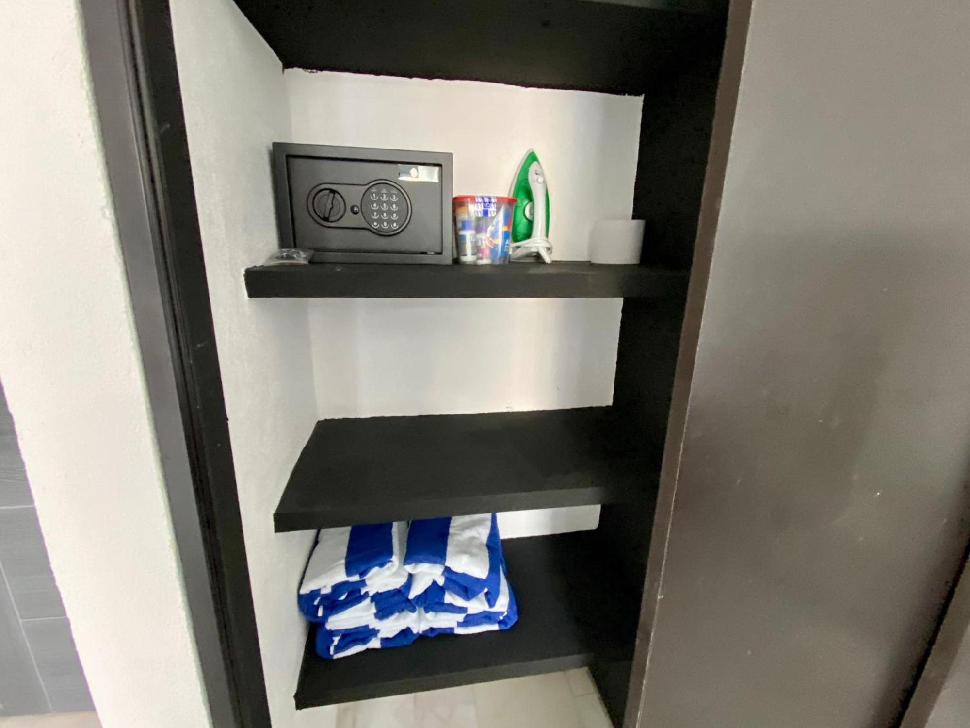 Deluxe King Suite