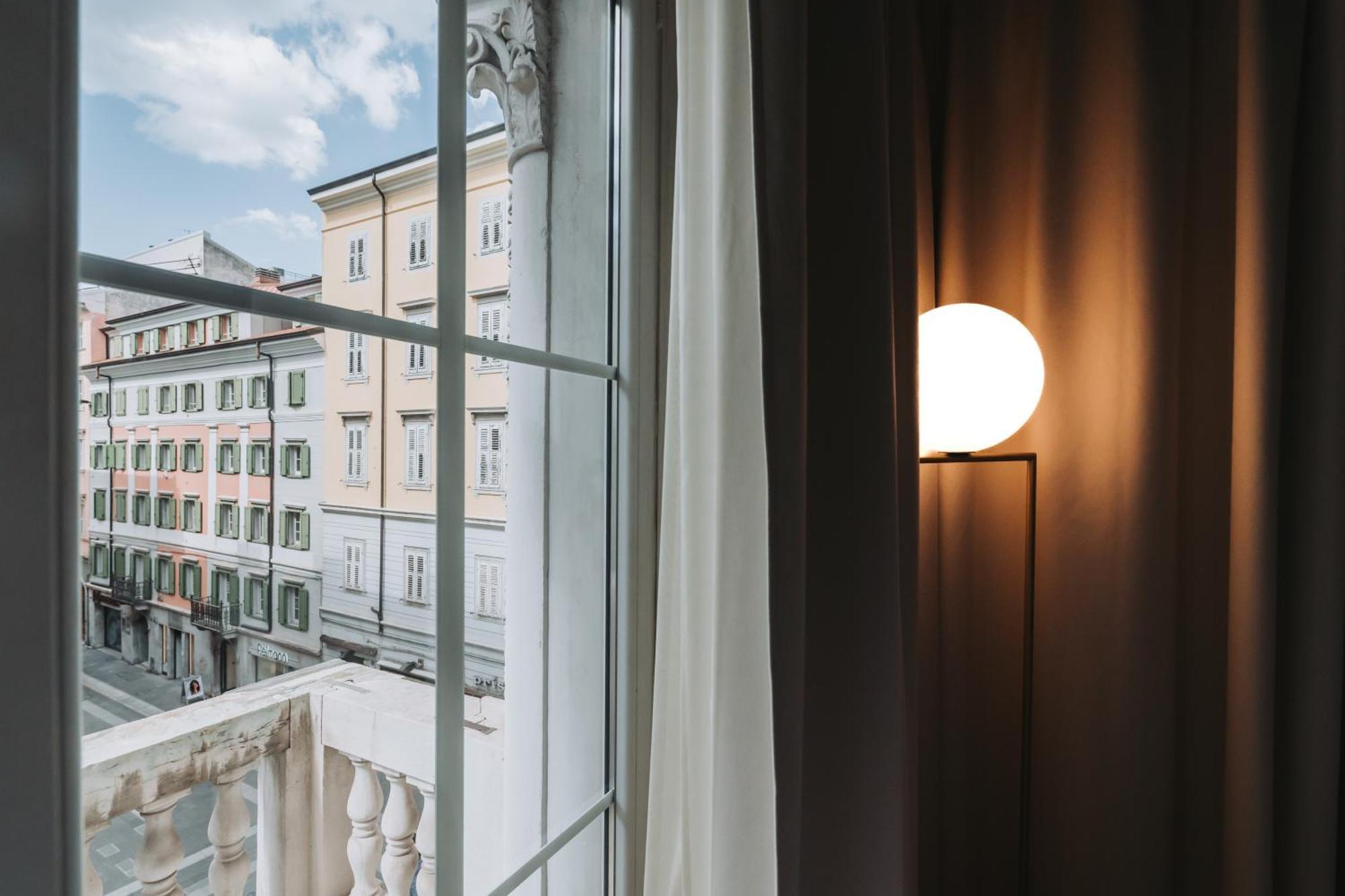 Deluxe Double Room,1597544628:JPEG