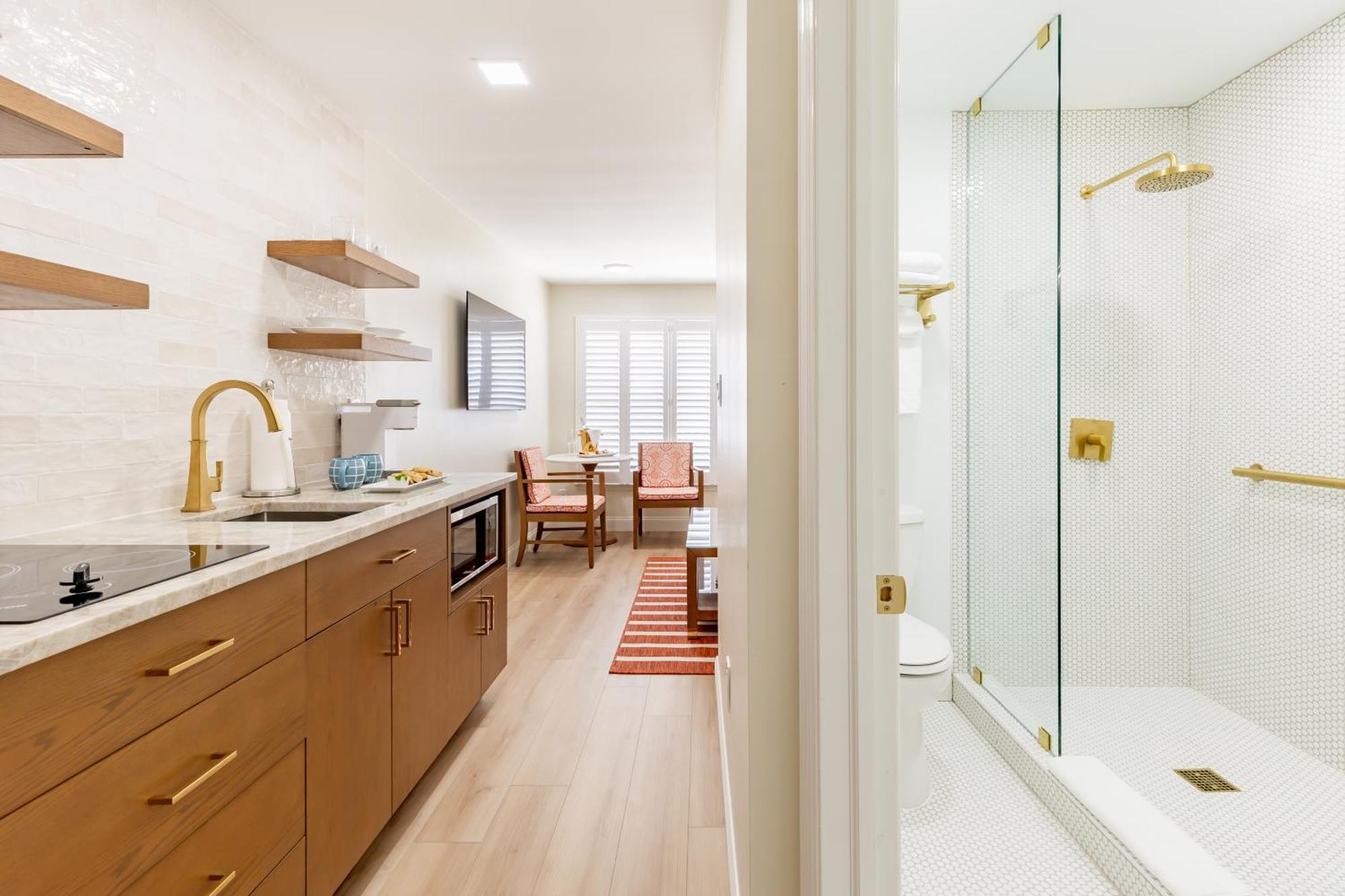 King Suite,1598402001:JPEG