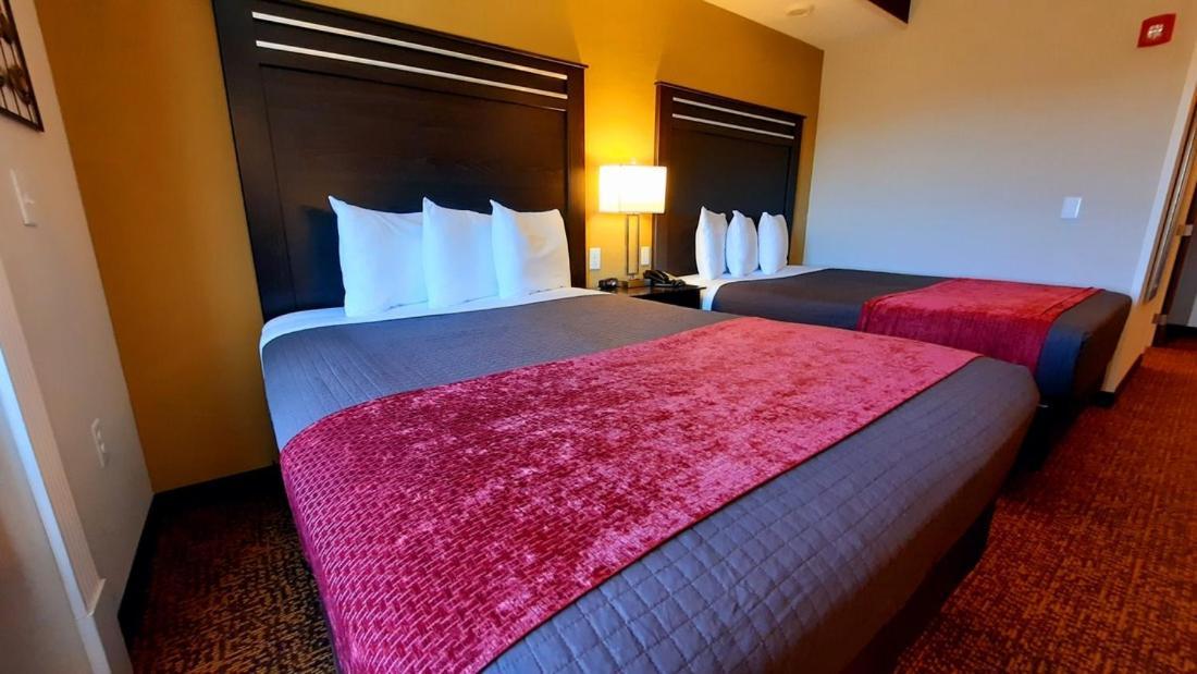 Queen Room