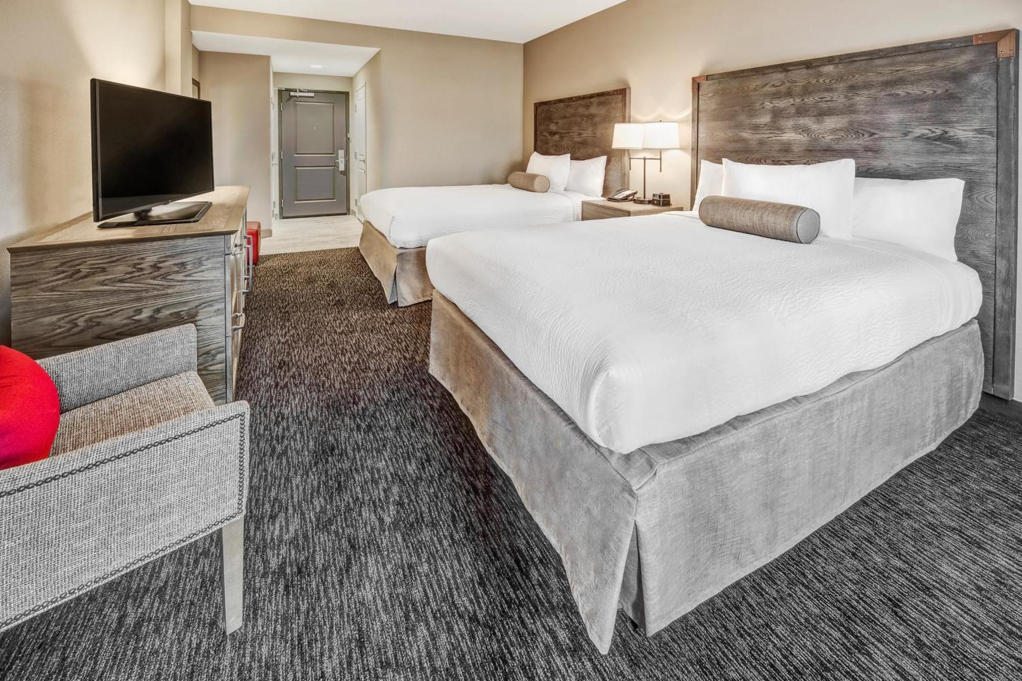 Queen Room with Two Queen Beds,1600261359:JPEG