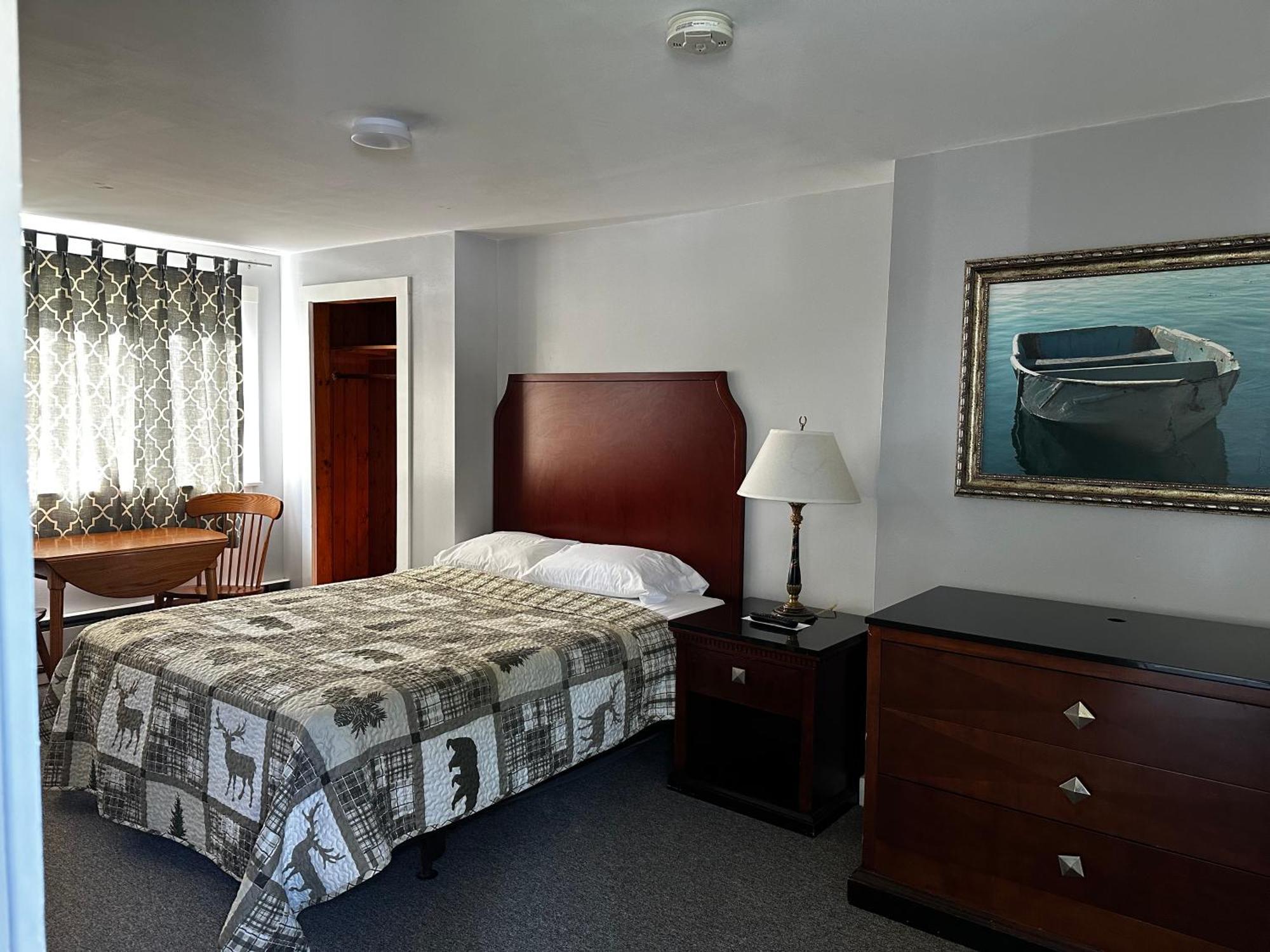Queen Room