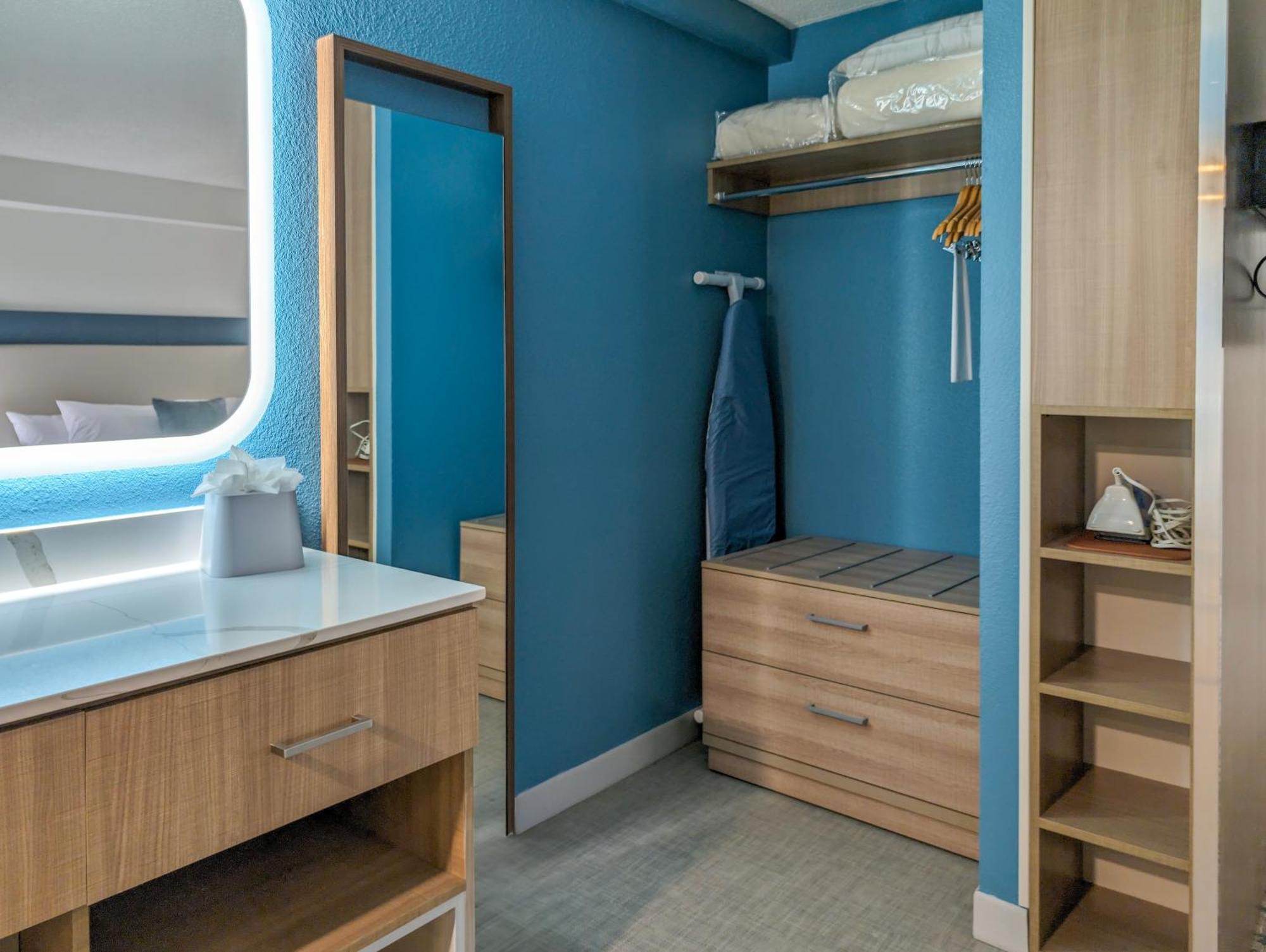Queen Studio Suite