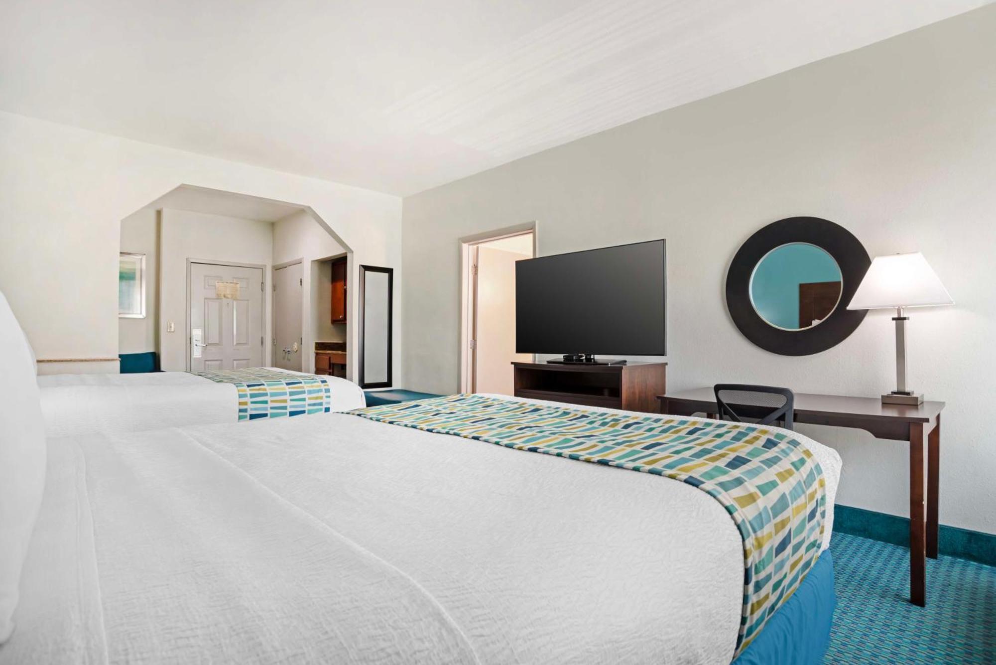 Queen Suite with Sofa Bed