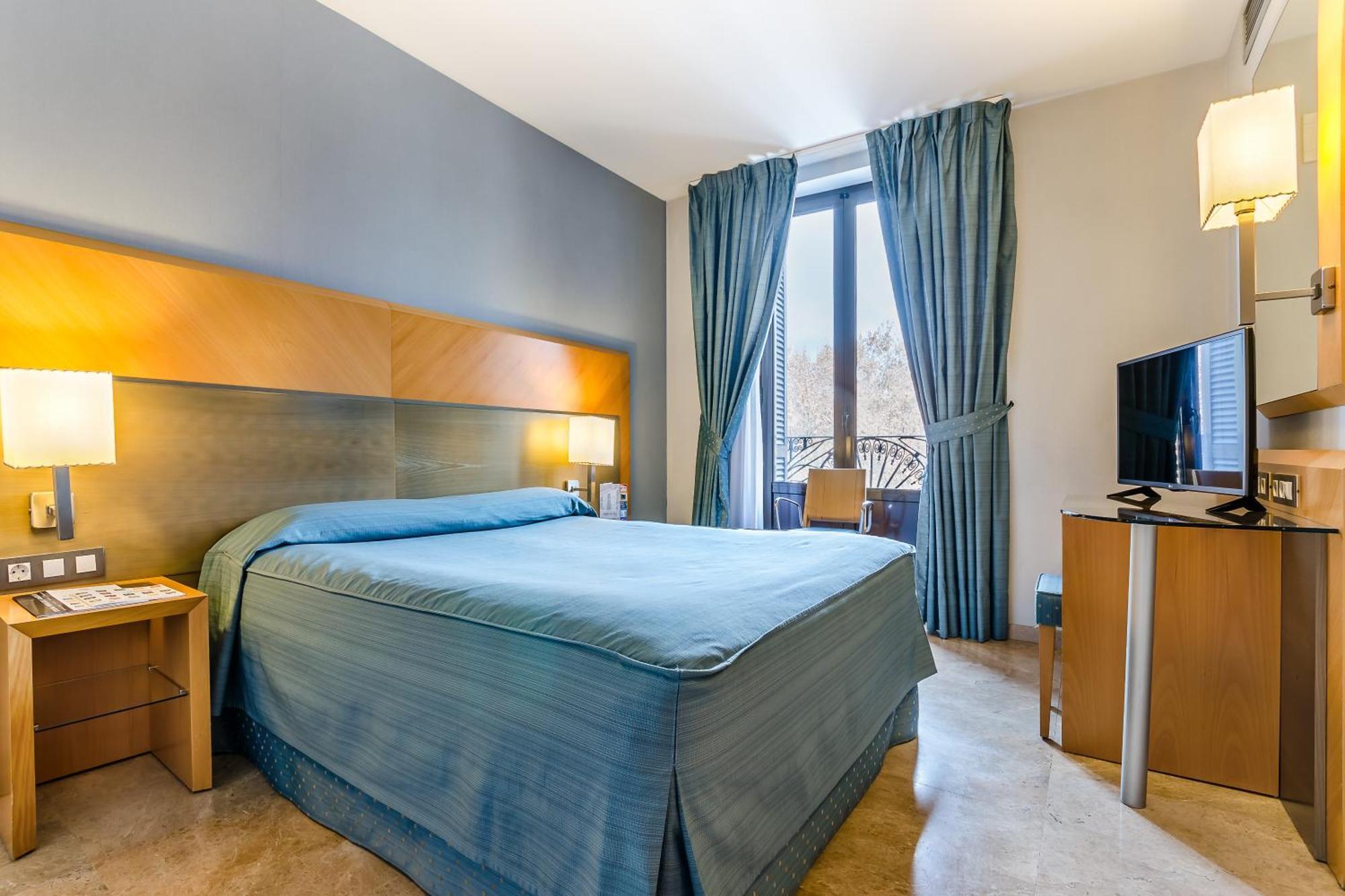 Double or Twin Room with Balcony