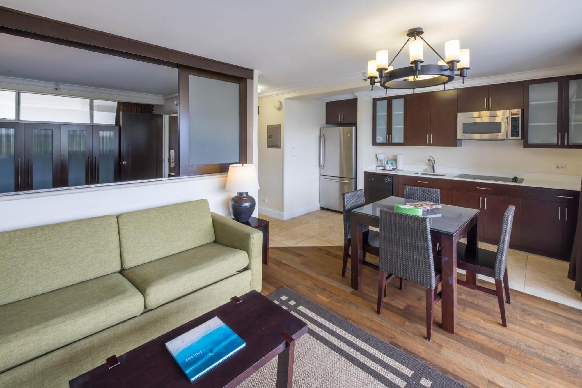 1 Bedroom City View