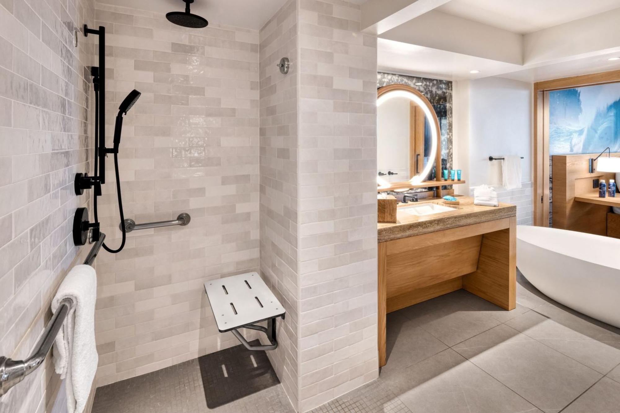 King Suite with Sofa Bed and Balcony - Oceanfront,1605371747:JPEG