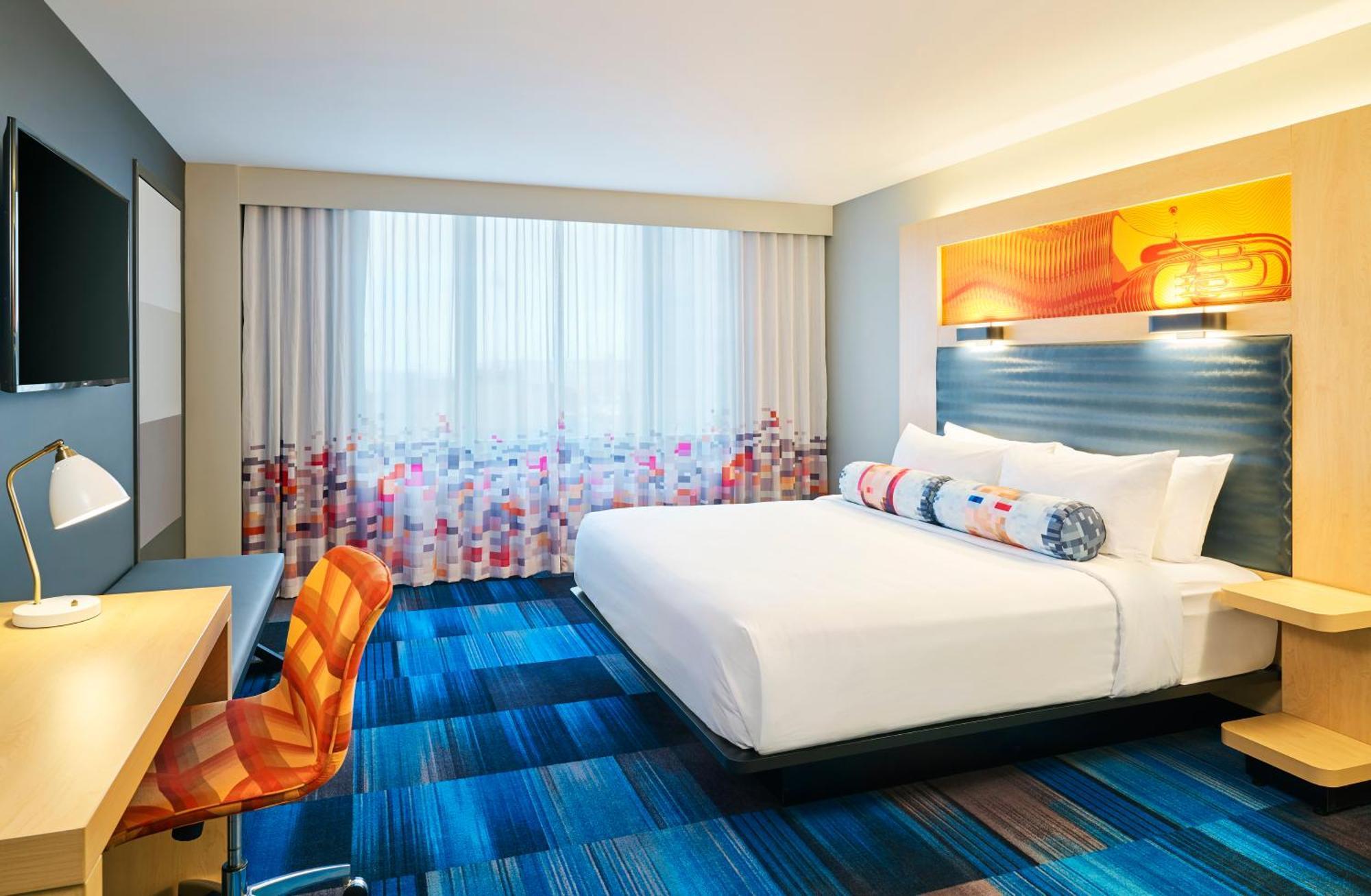 Savvy Plus, Guest room, 1 King