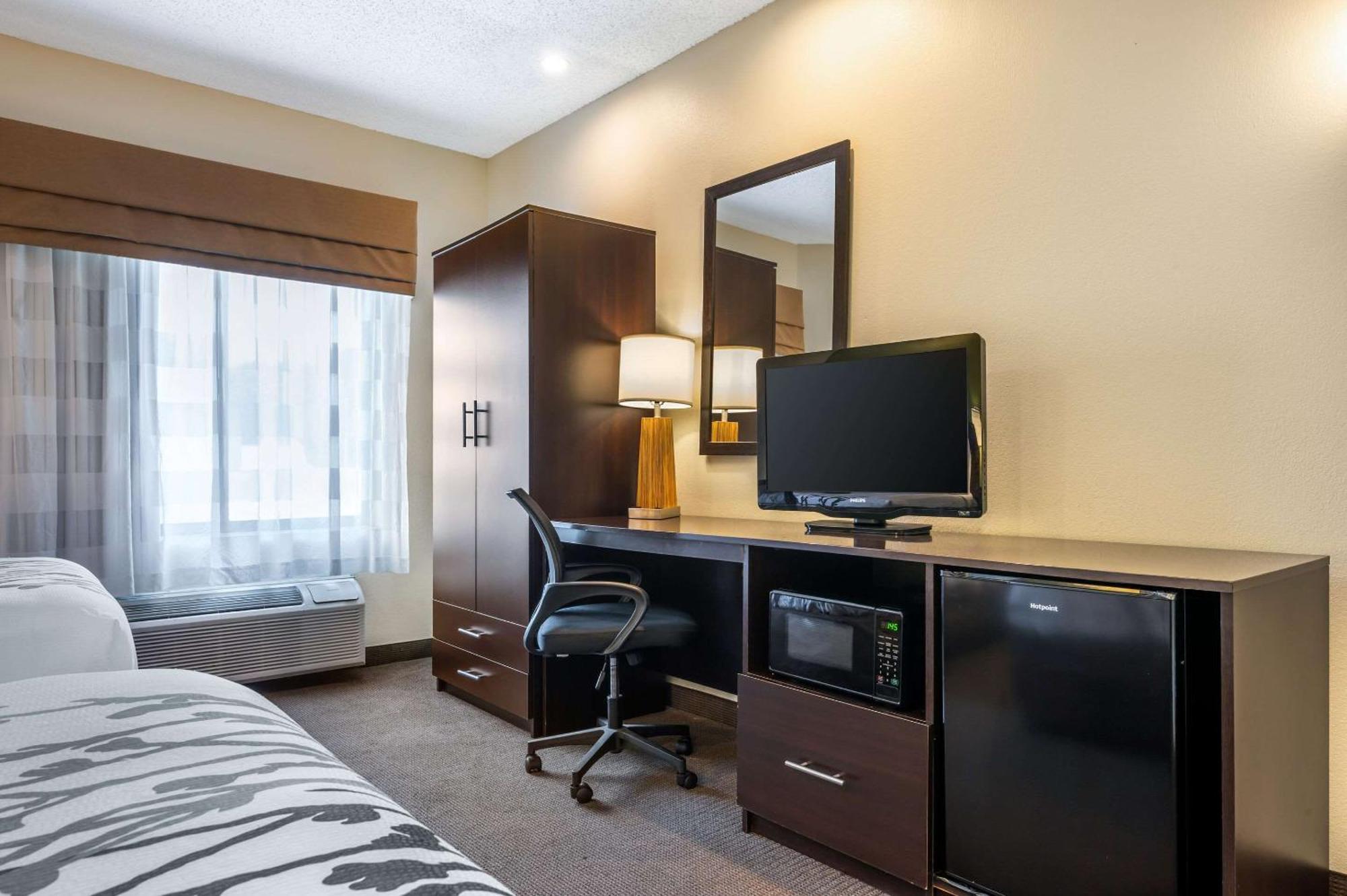 Double Room with Two Double Beds - Non-Smoking