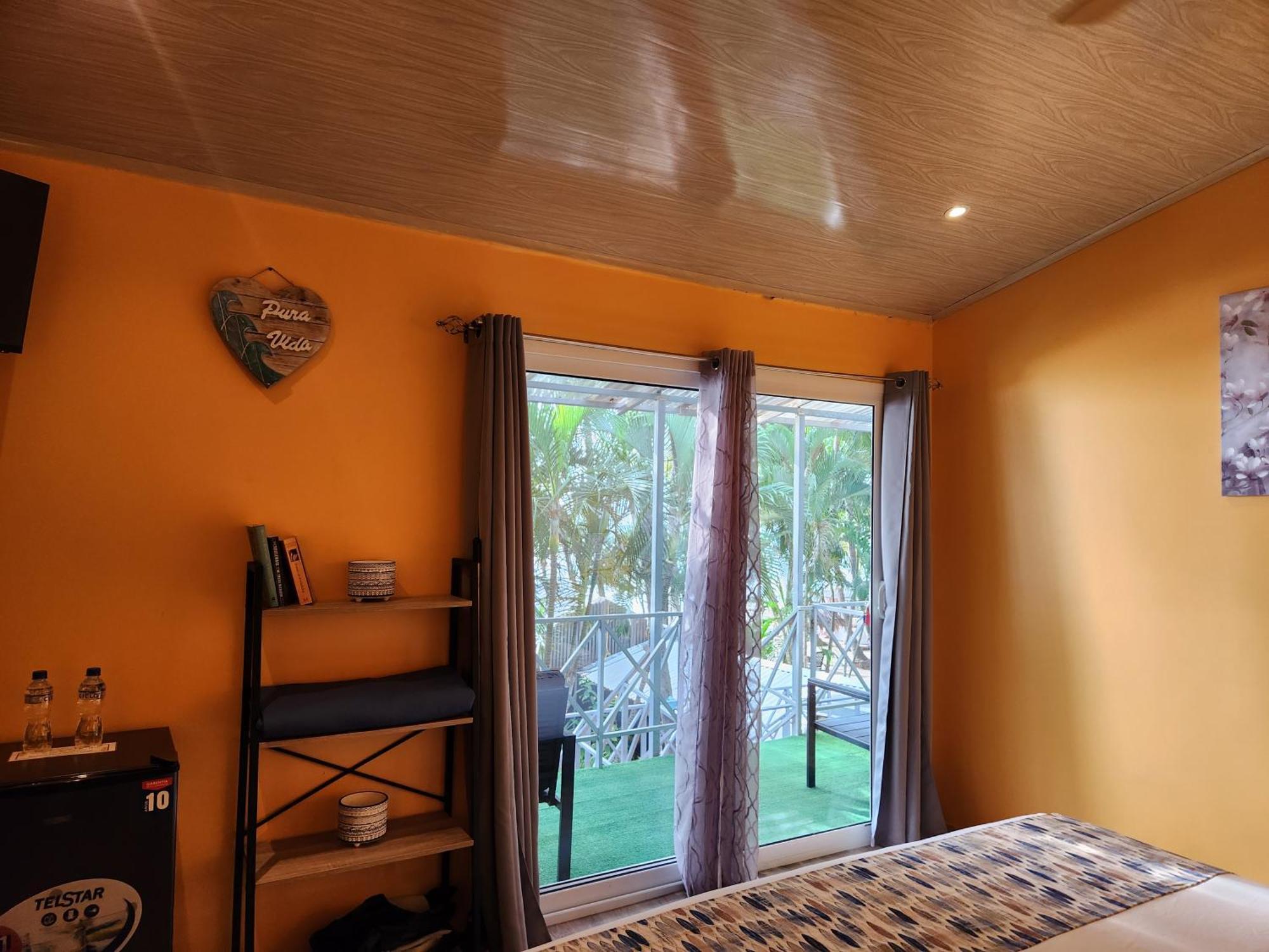 Deluxe Double Room with Balcony and Sea View