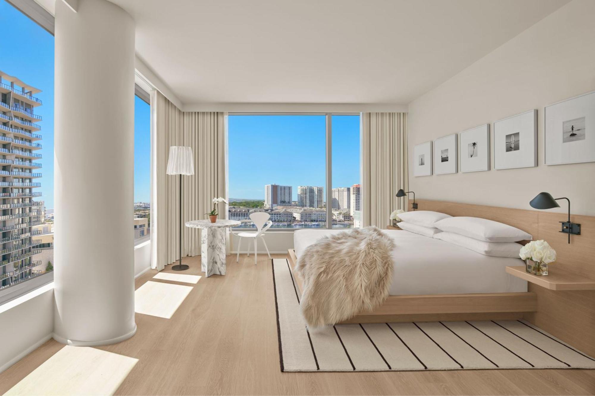 One-Bedroom King Suite