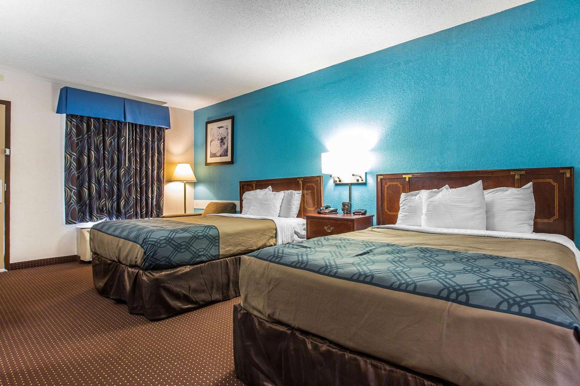 Double Room with Two Double Beds - Smoking