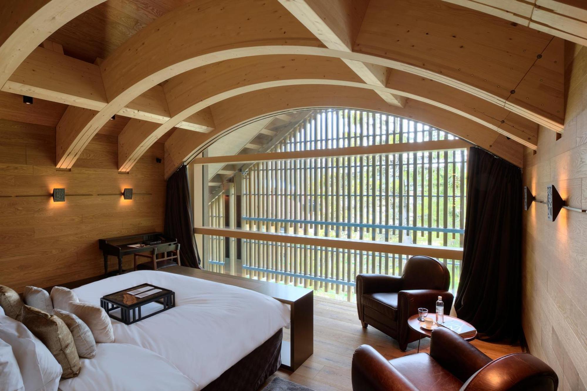 Furka 3-Bedroom Signature Suite