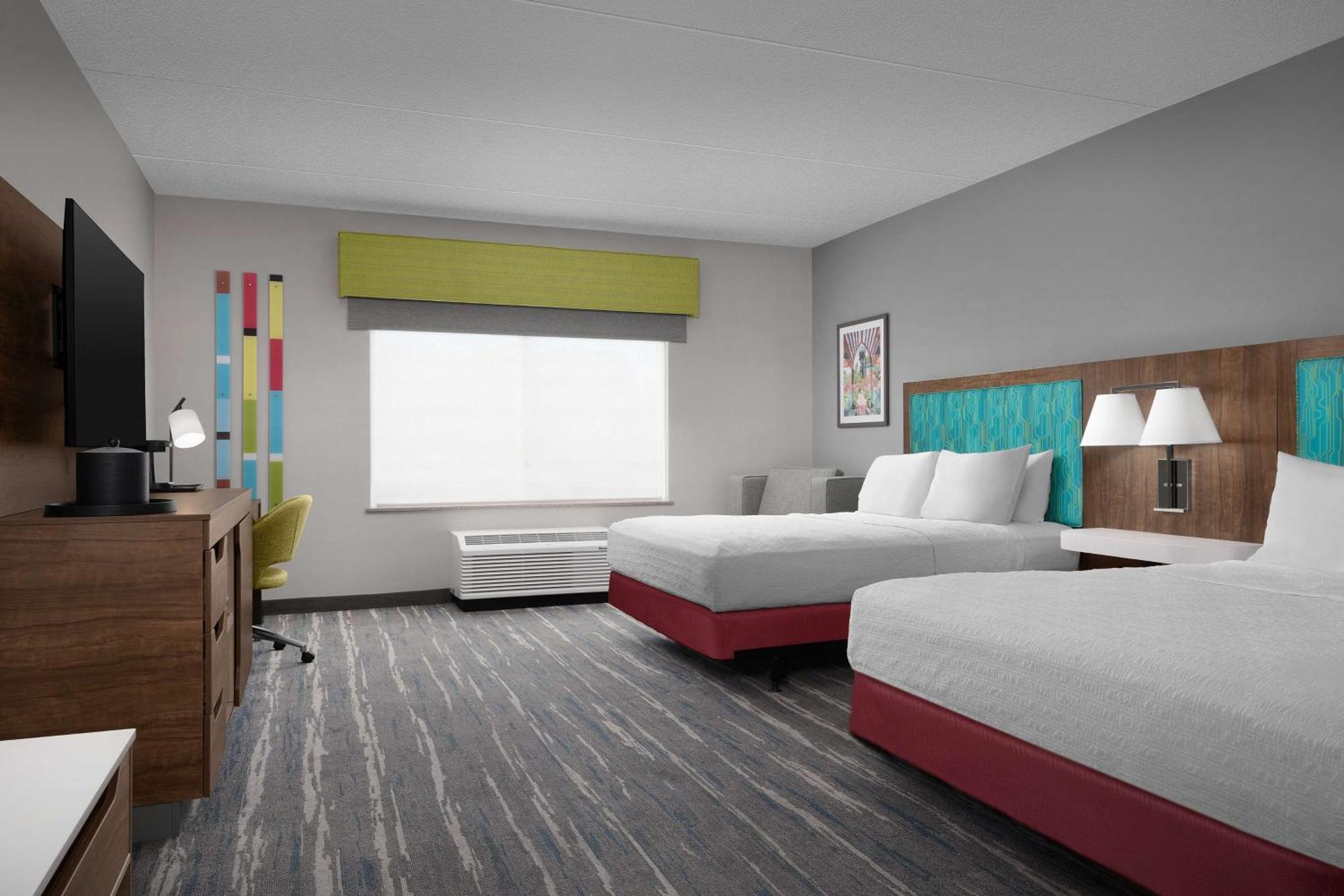 Double Room with Two Queen Beds and Bath Tub - Mobility and Hearing Access