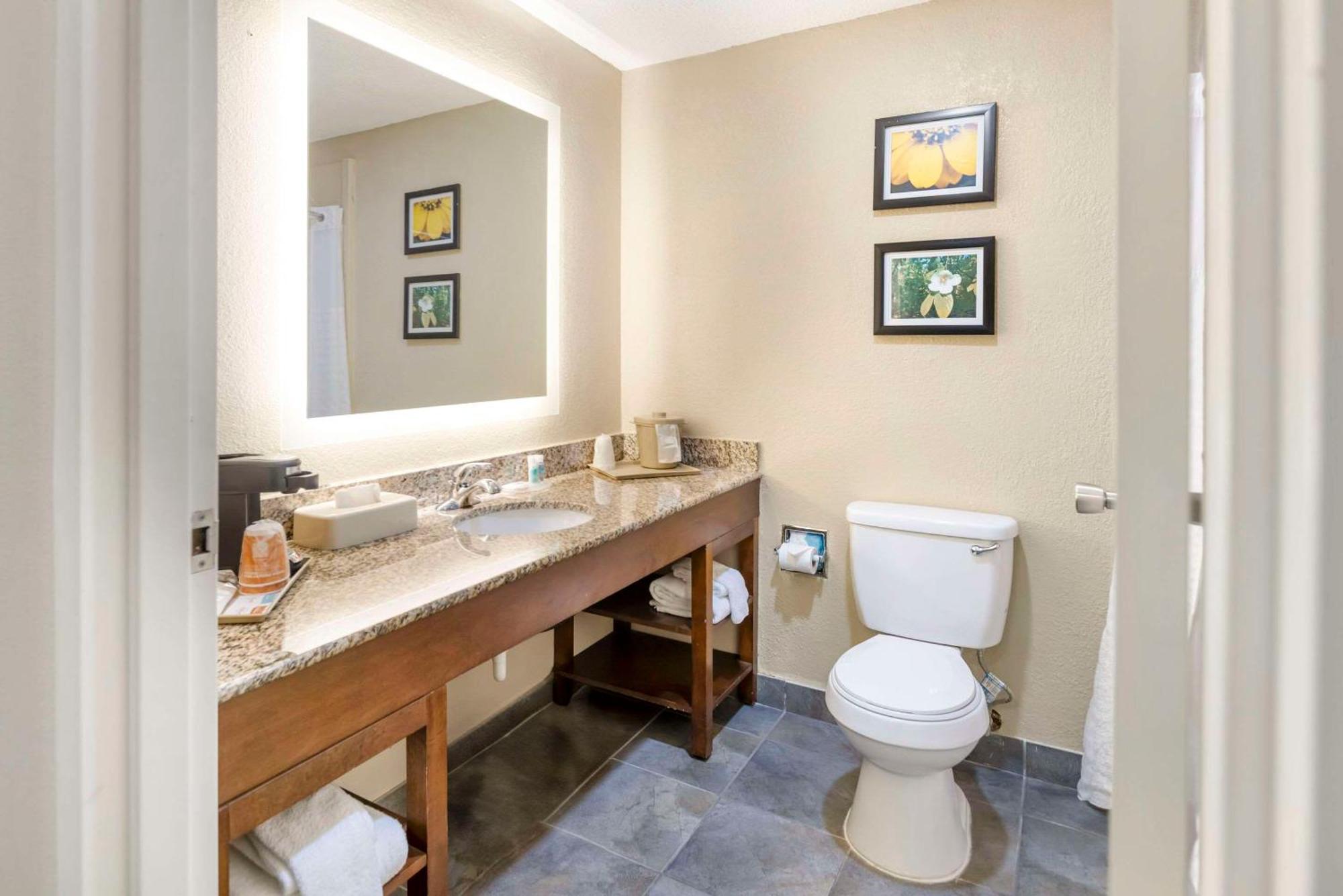 Double Room with Two Double Beds - Non-Smoking