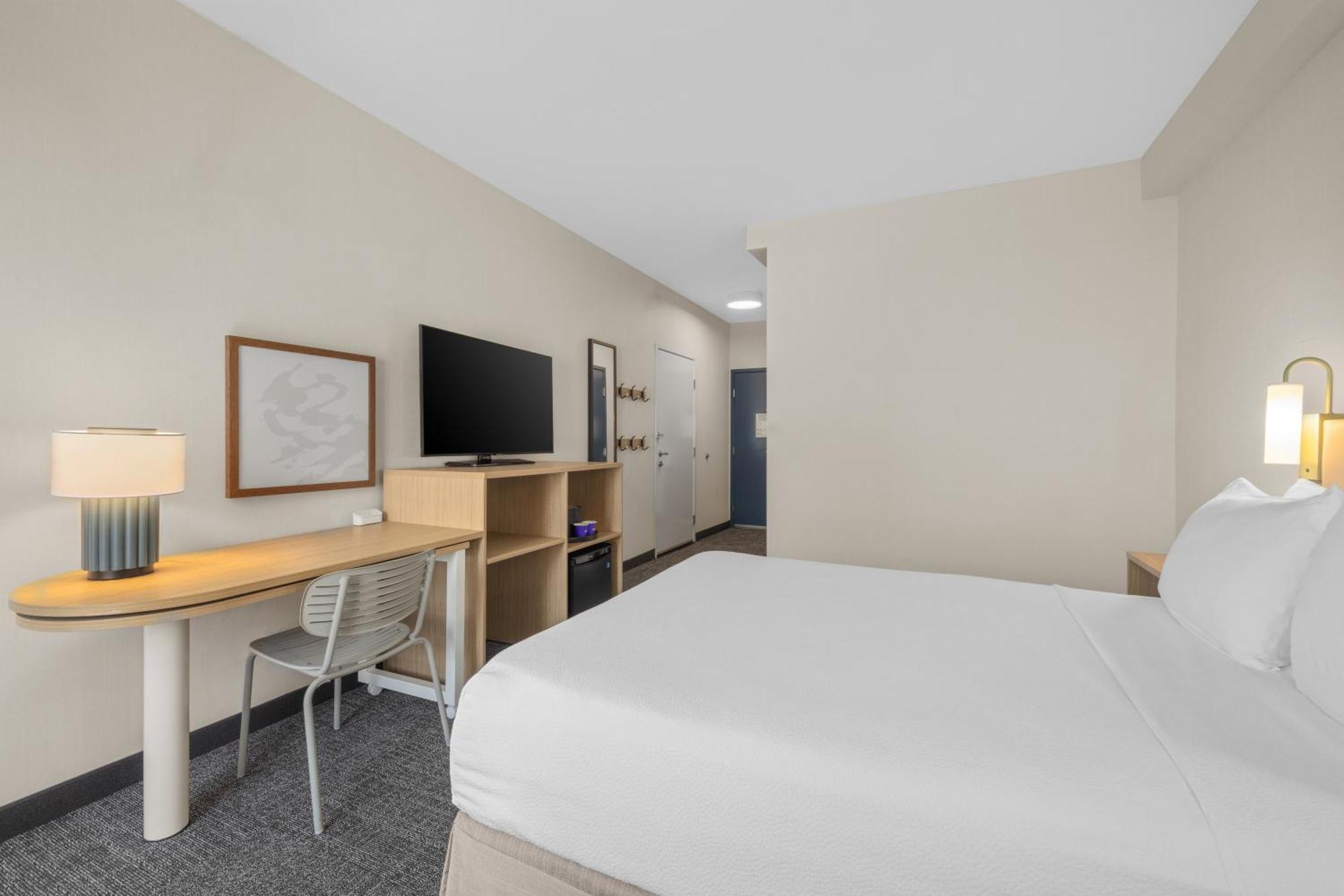Double Room with Bath Tub - Disability Access