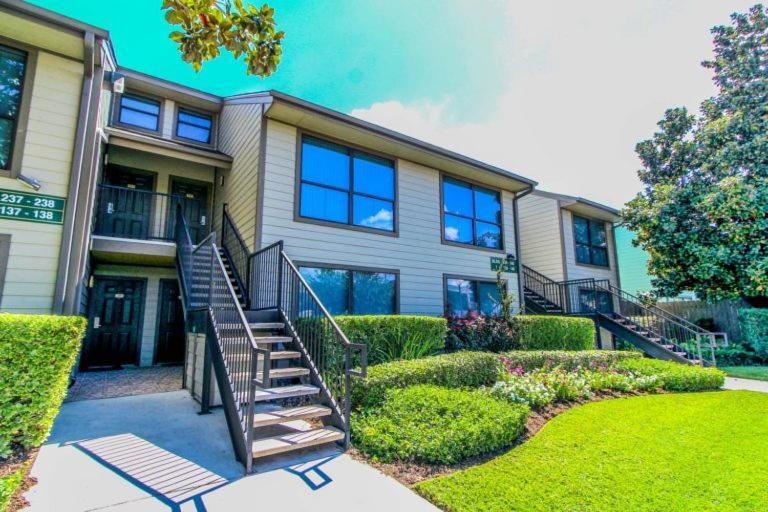 Two-Bedroom Apartment,1611135595:JPEG