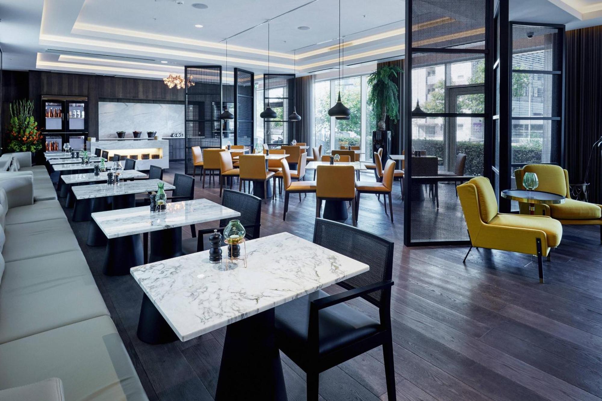 Executive Room, 1 King, City view
