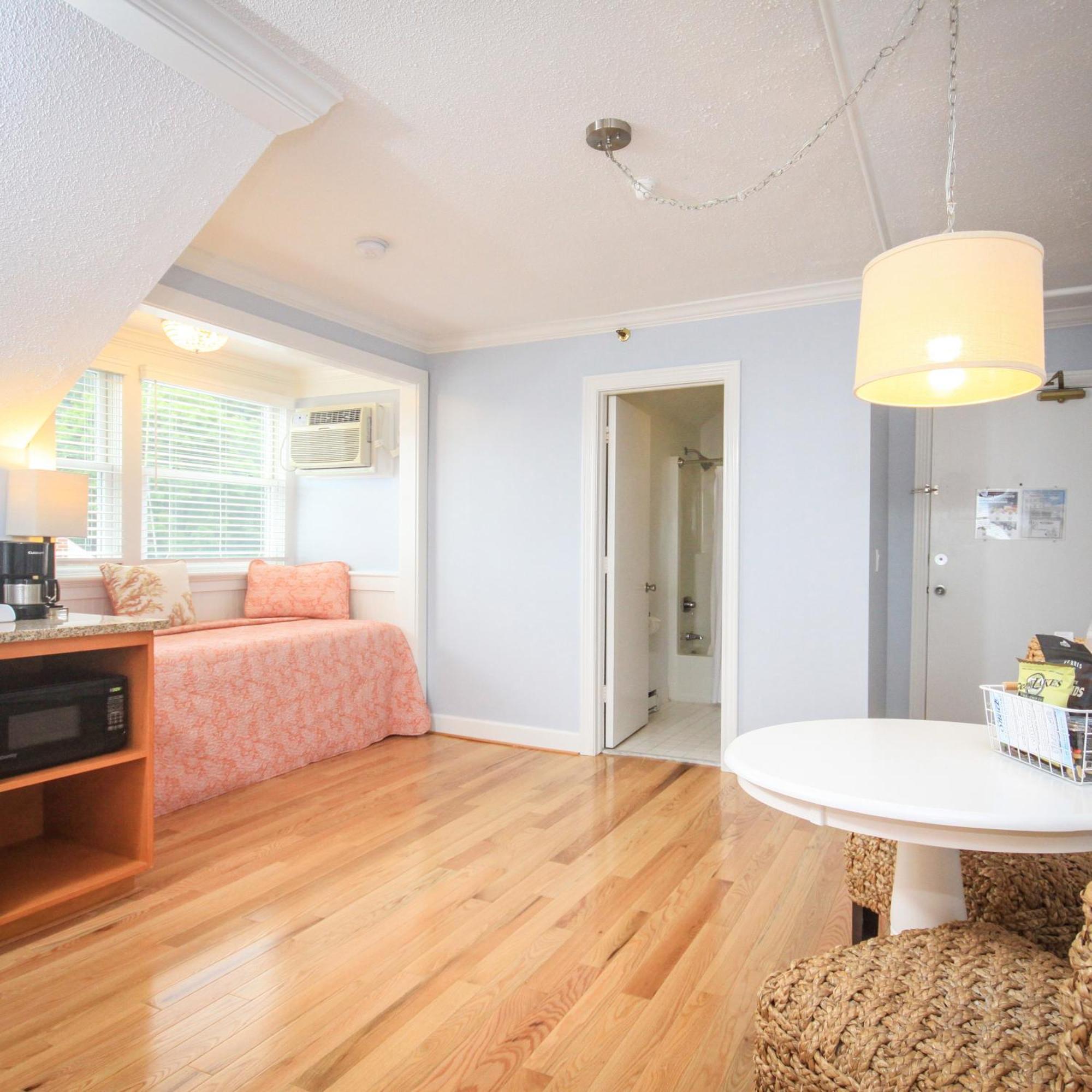 Suite with Lake View