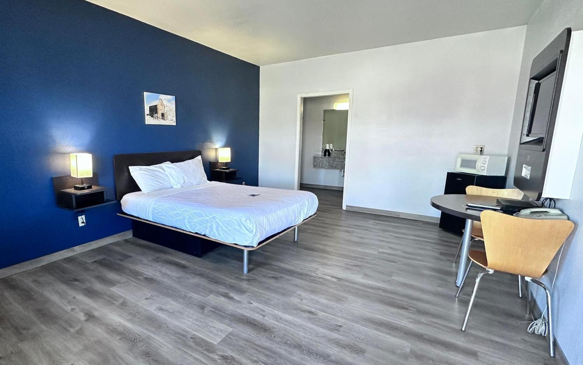 Queen Room - Non-Smoking,1673662501:JPEG