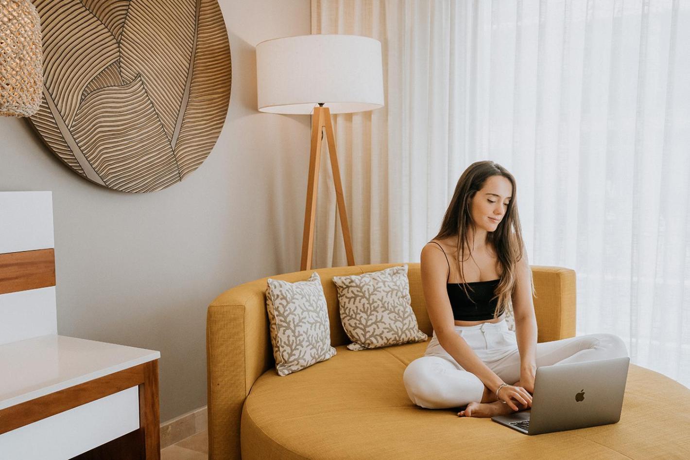 Deluxe Junior Suite, Work & Play
