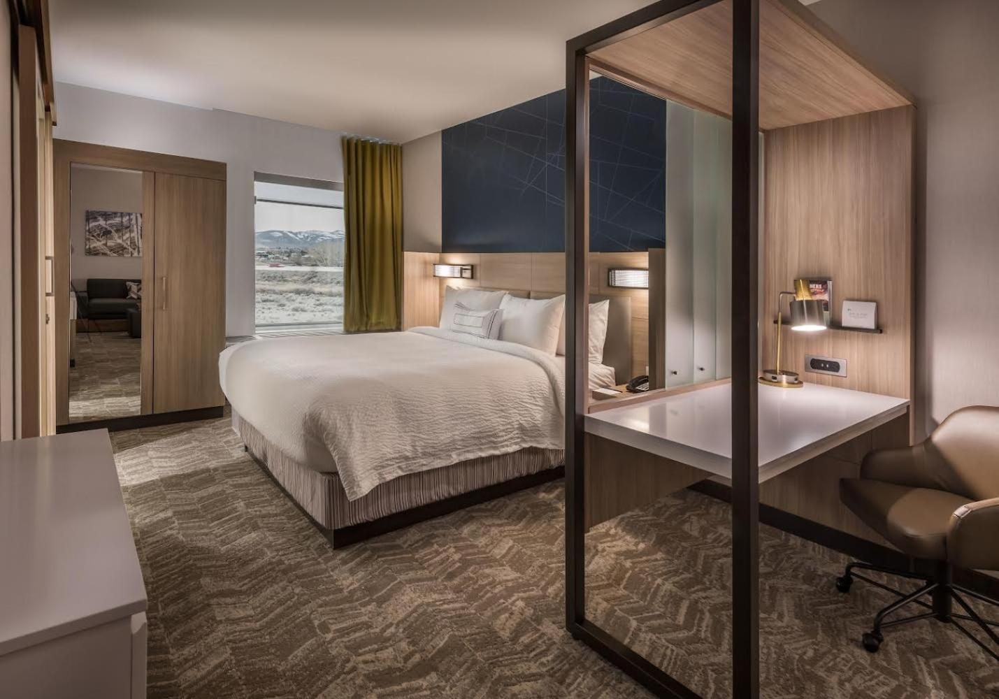 Suite, 1 King, Sofa bed