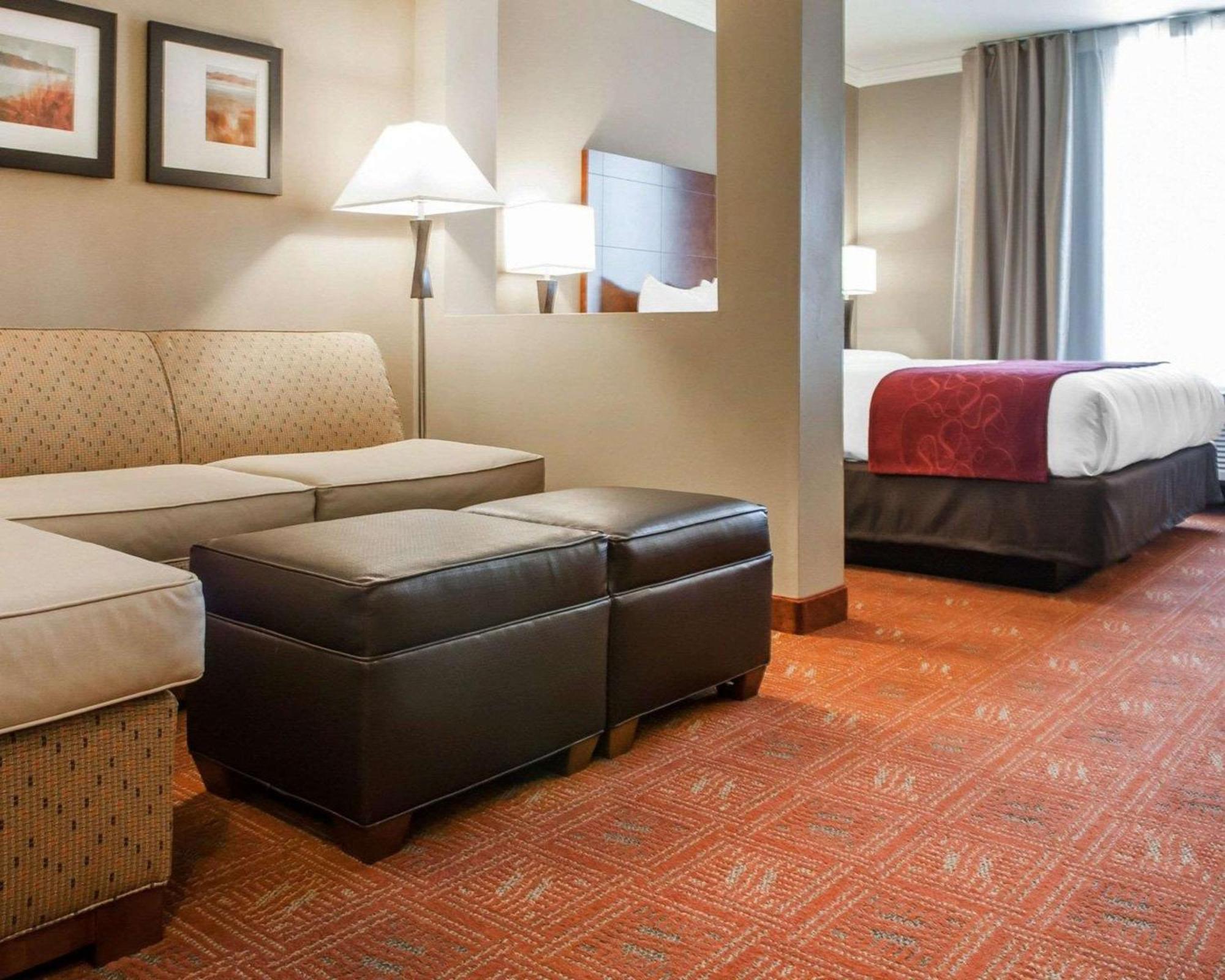 King Room with Sofa Bed - Non-Smoking
