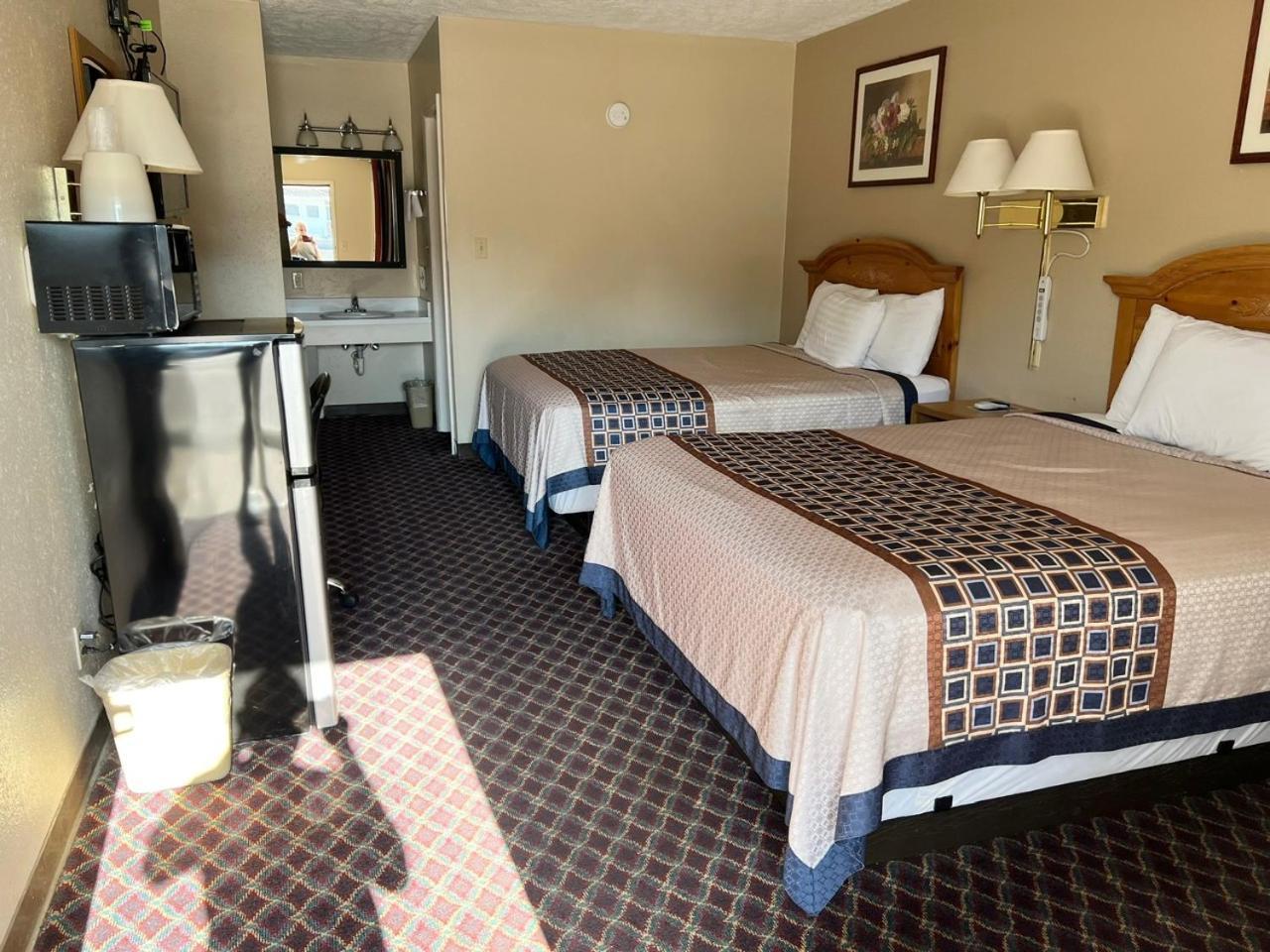 Queen Room with Two Queen Beds
