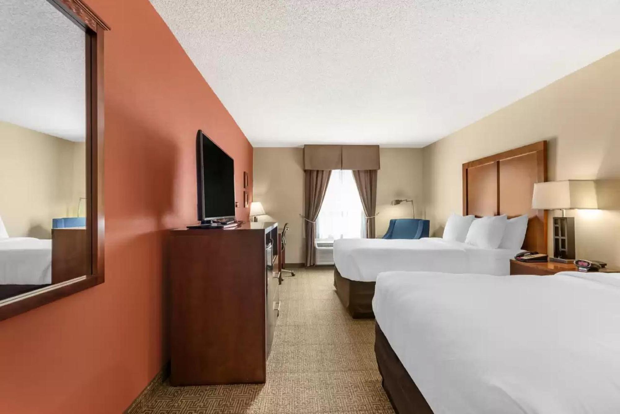 Double Room with Two Double Beds - Non-Smoking,1617465342:JPEG