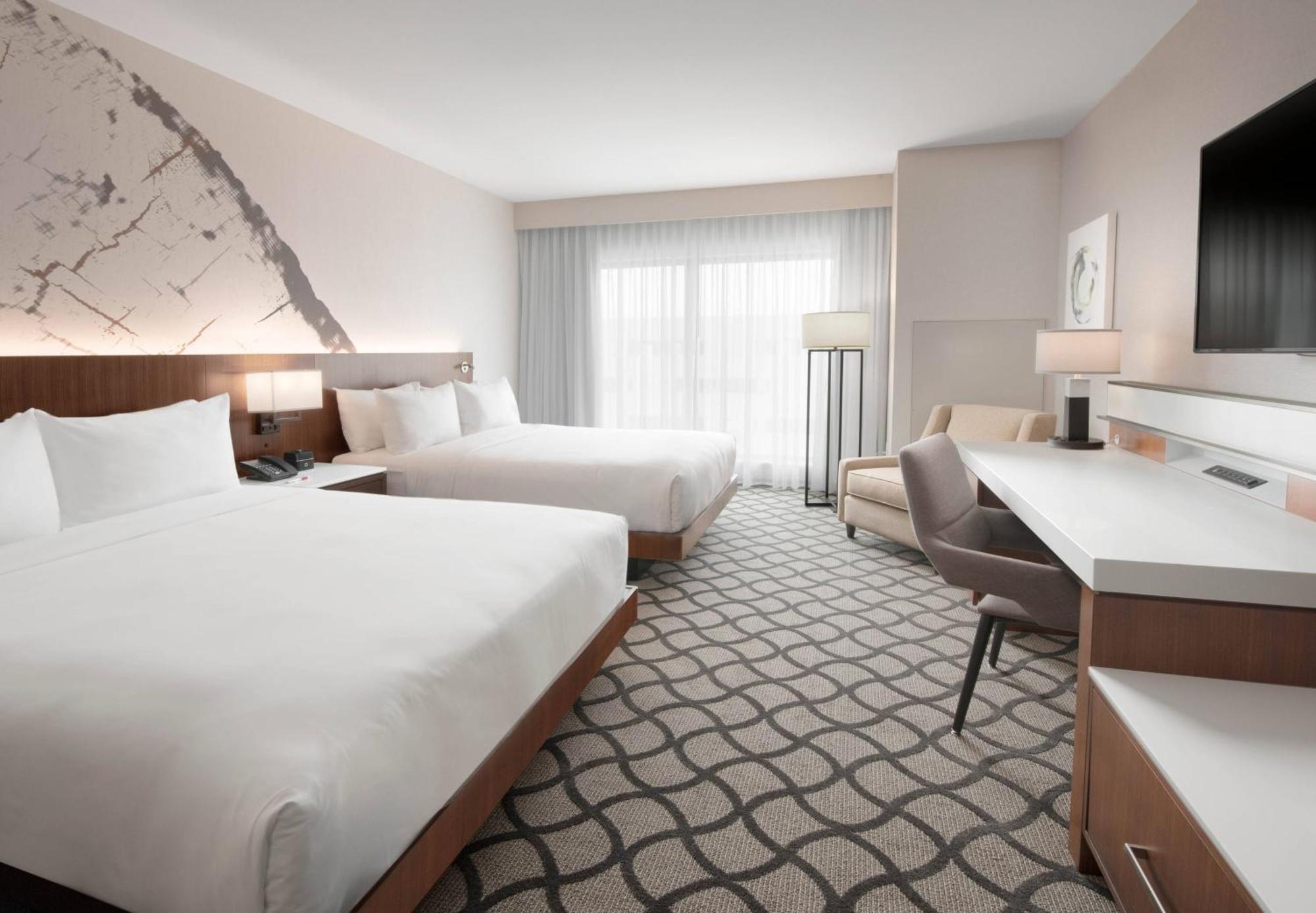 Queen Room with Two Queen Beds - High Floor