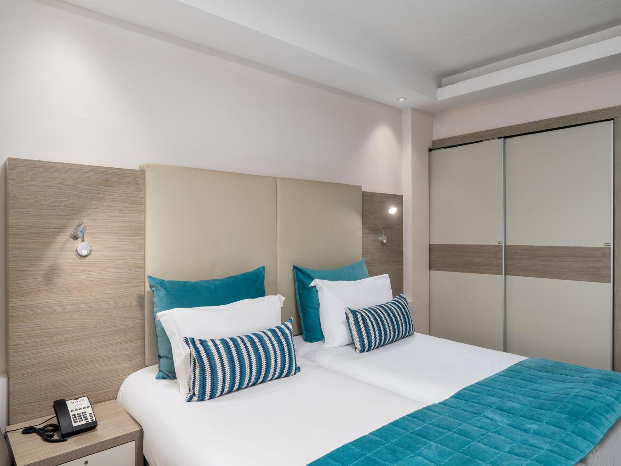 Twin Room with Pool View