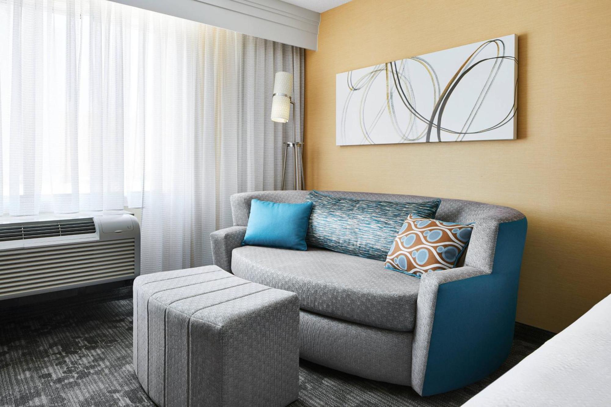 King Room with One Kind bed and Sofa Bed,1618831676:JPEG