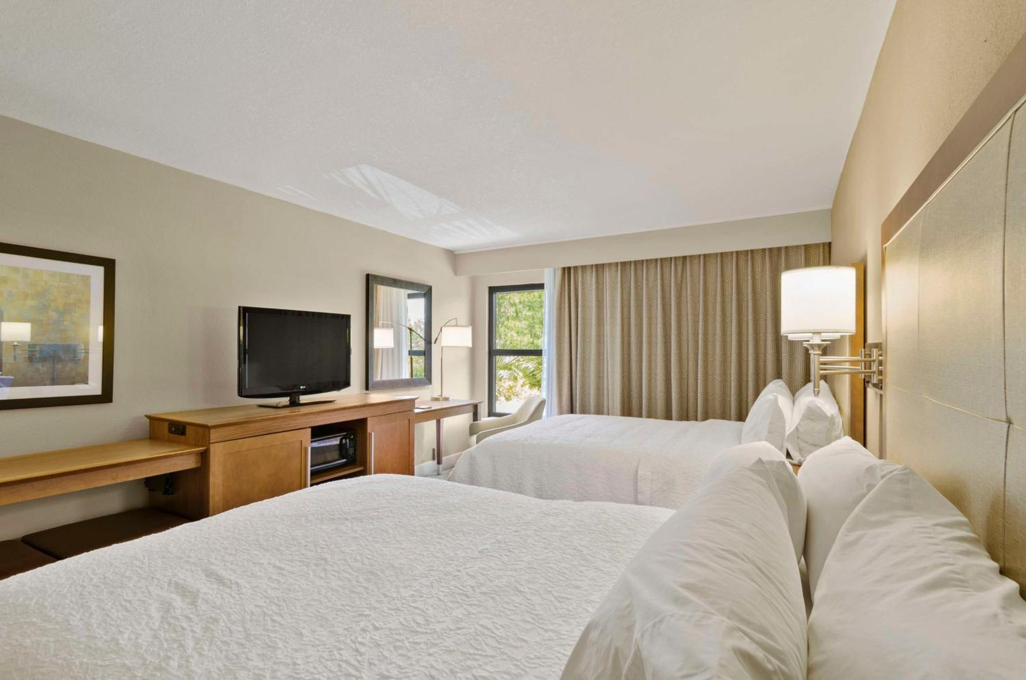 Room with Two Queen Beds - Non-Smoking