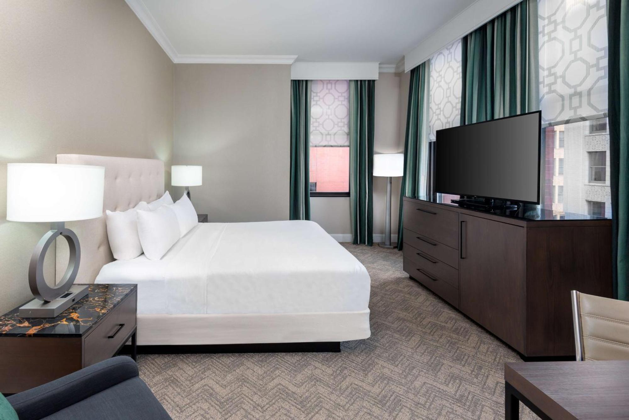 Premium King Room,1622024543:JPEG