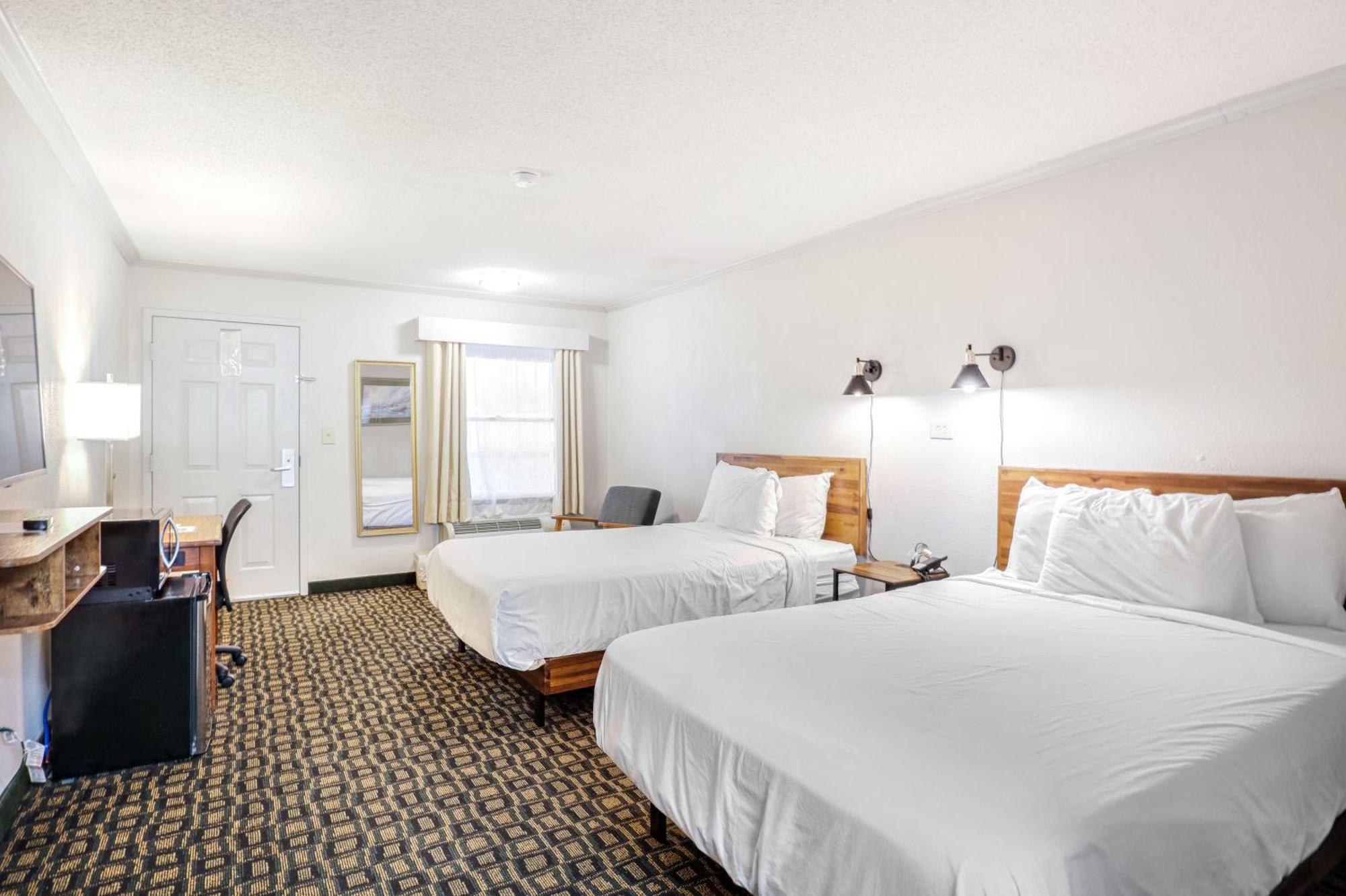 Double Room with Two Double Beds - Non-Smoking,1622032280:JPEG