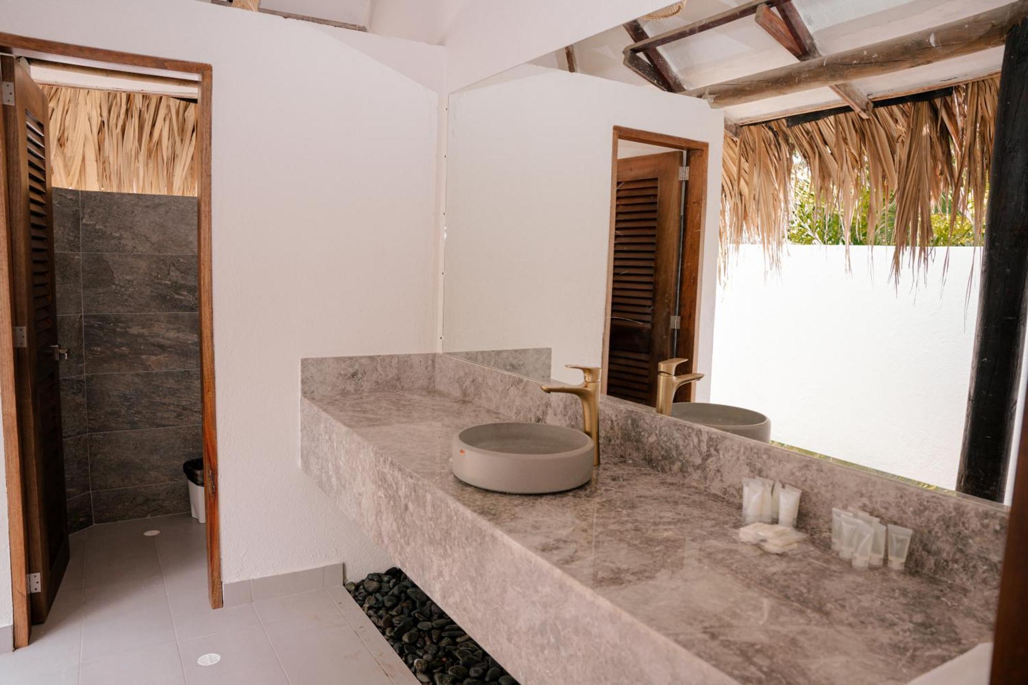 Single Bed in 6-Bed Dormitory Room,1672595540:JPEG