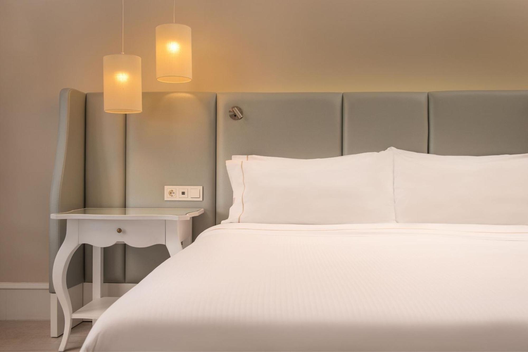 Executive King Suite