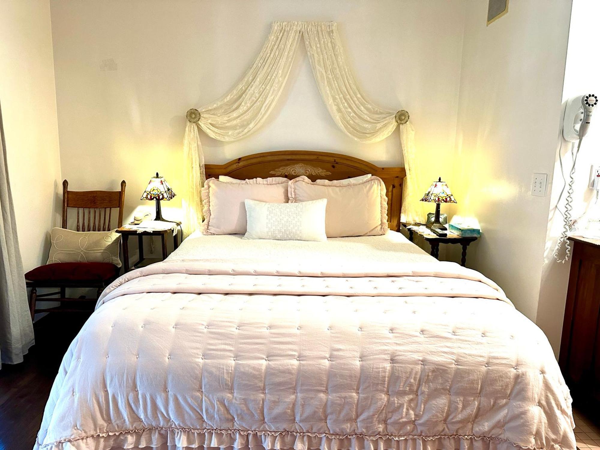 Wisteria Room,1622876100:JPEG