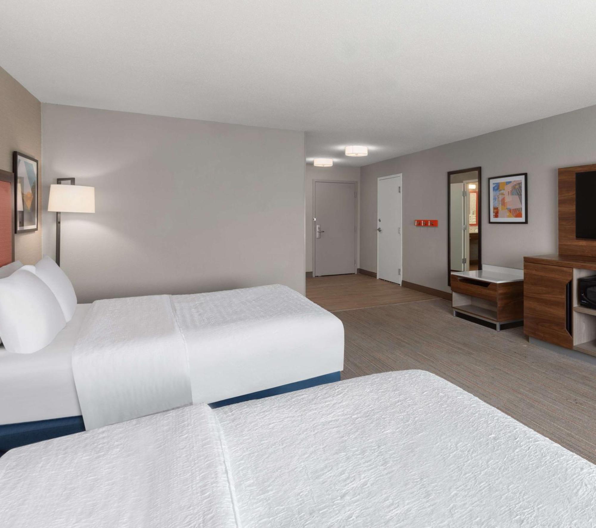 Queen Room with Two Queen Beds - Mobility and Hearing Access/Non-Smoking