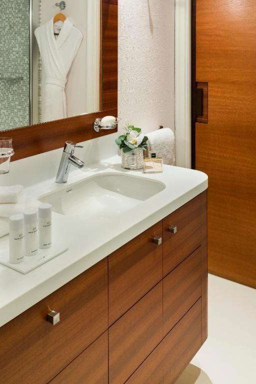 Prestige Room