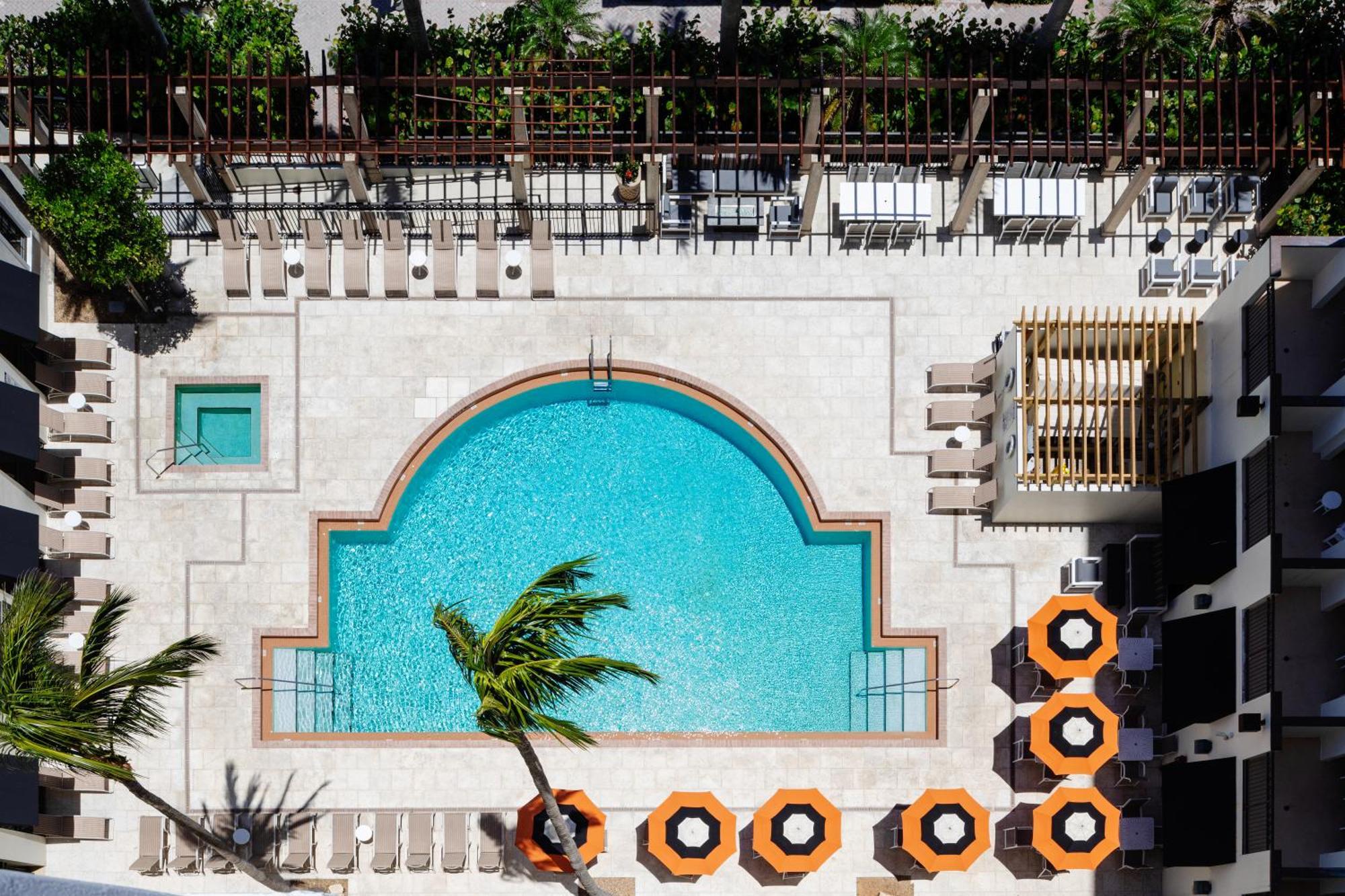 Mobility Accessible One Bedroom King Suite - Pool View