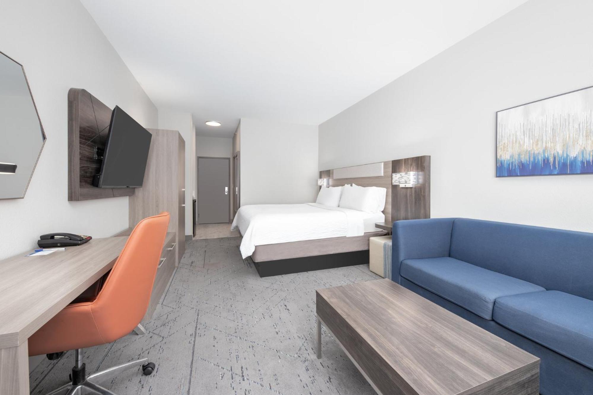 Standard King Room