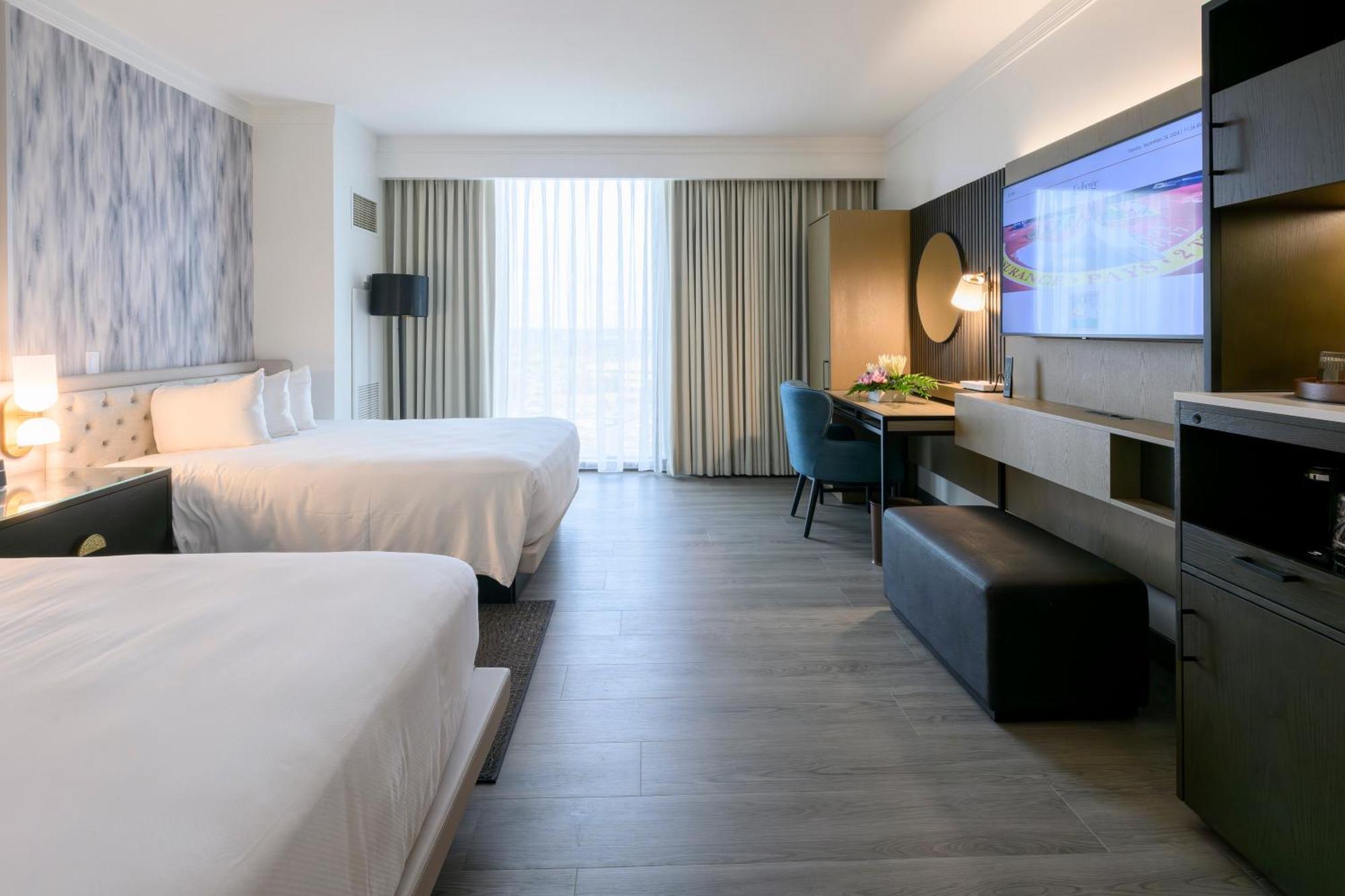 Luxury Two Queen,1626364572:JPEG