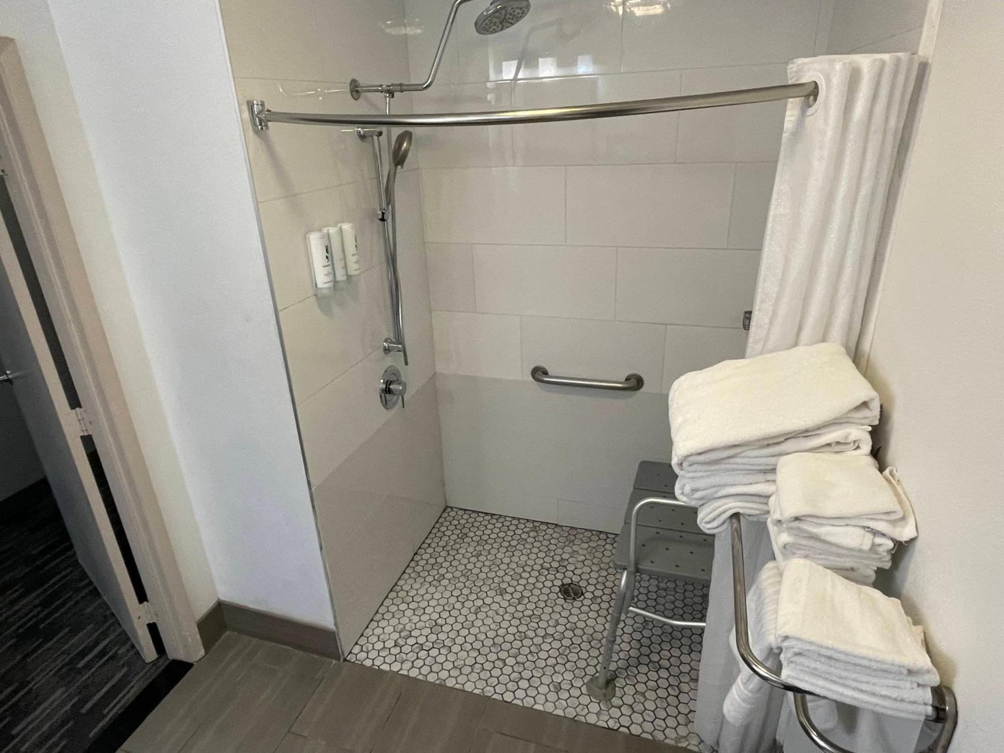 Studio Queen Room with Two Queen Beds with roll-in shower - non-smoking