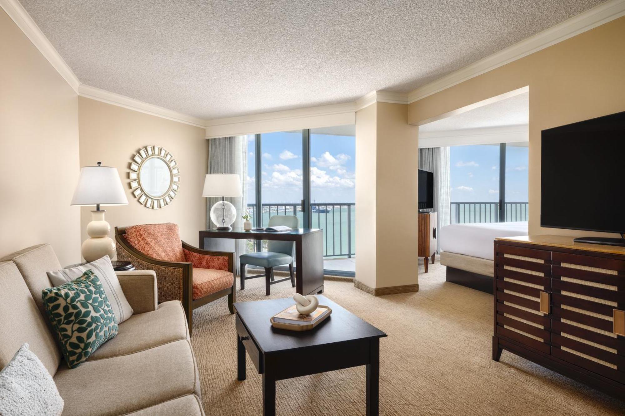 Executive Suite - 1 King Bed