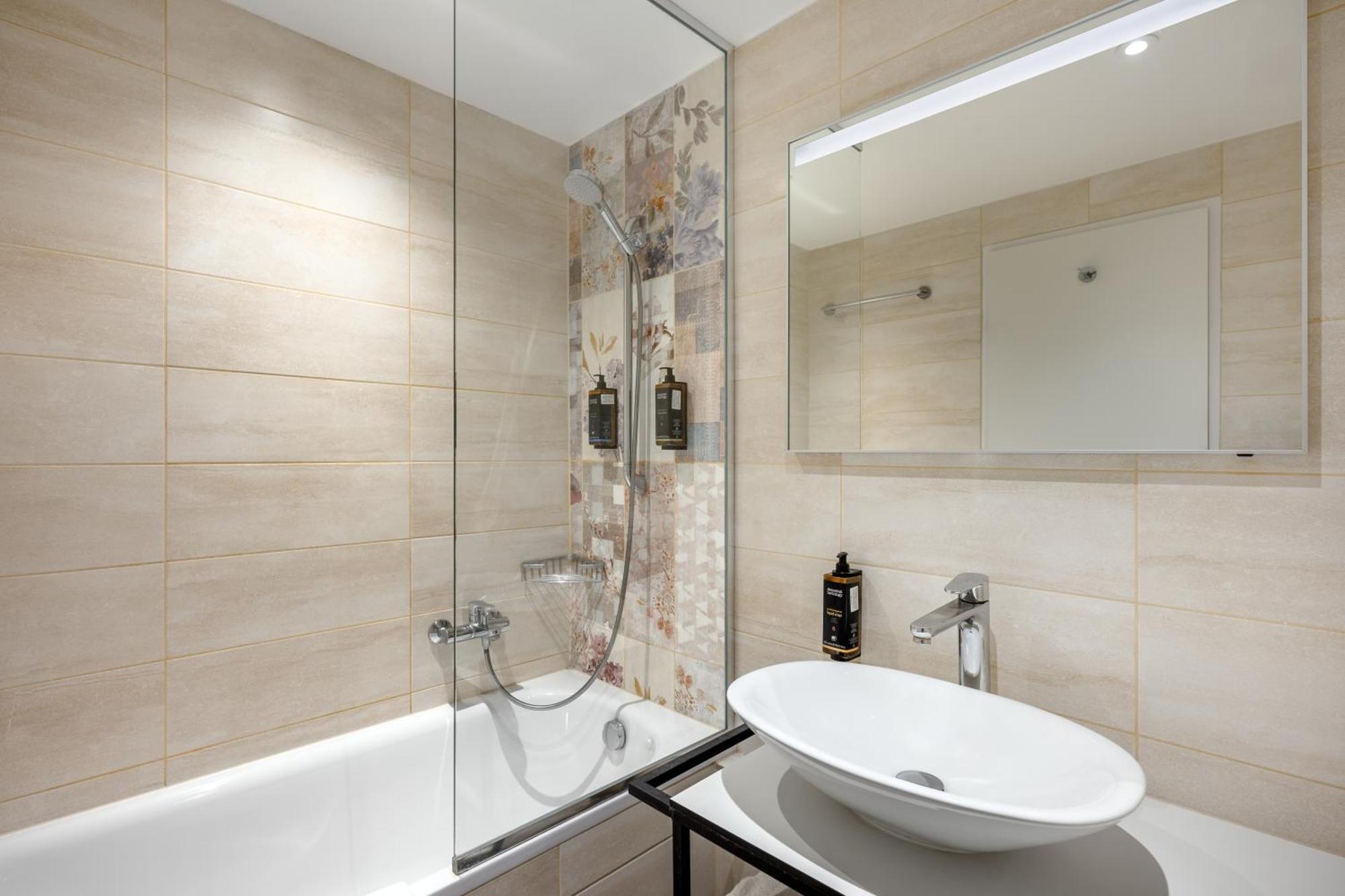 Superior Double Room,1629889907:JPEG