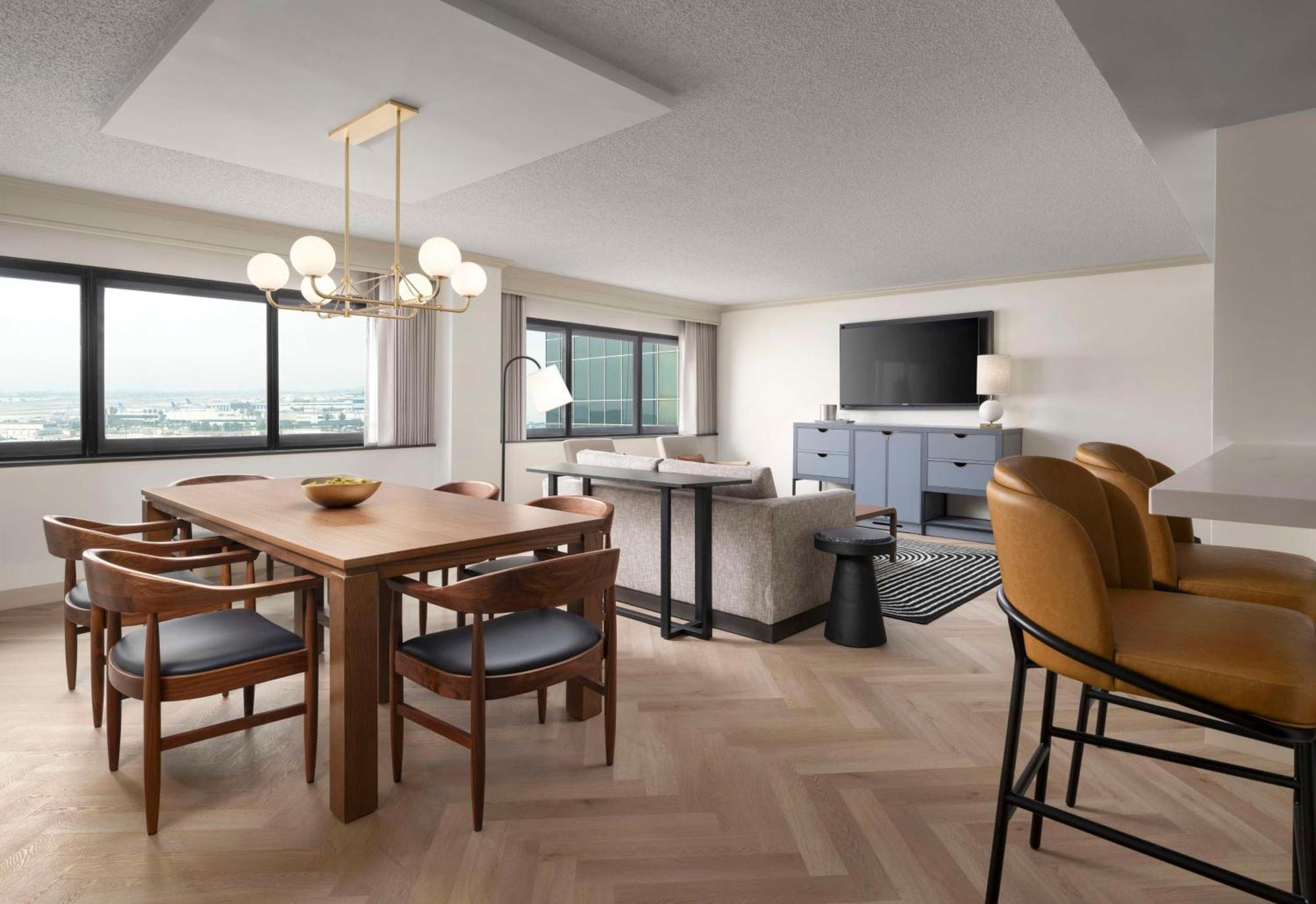 One Bedroom Suite - King